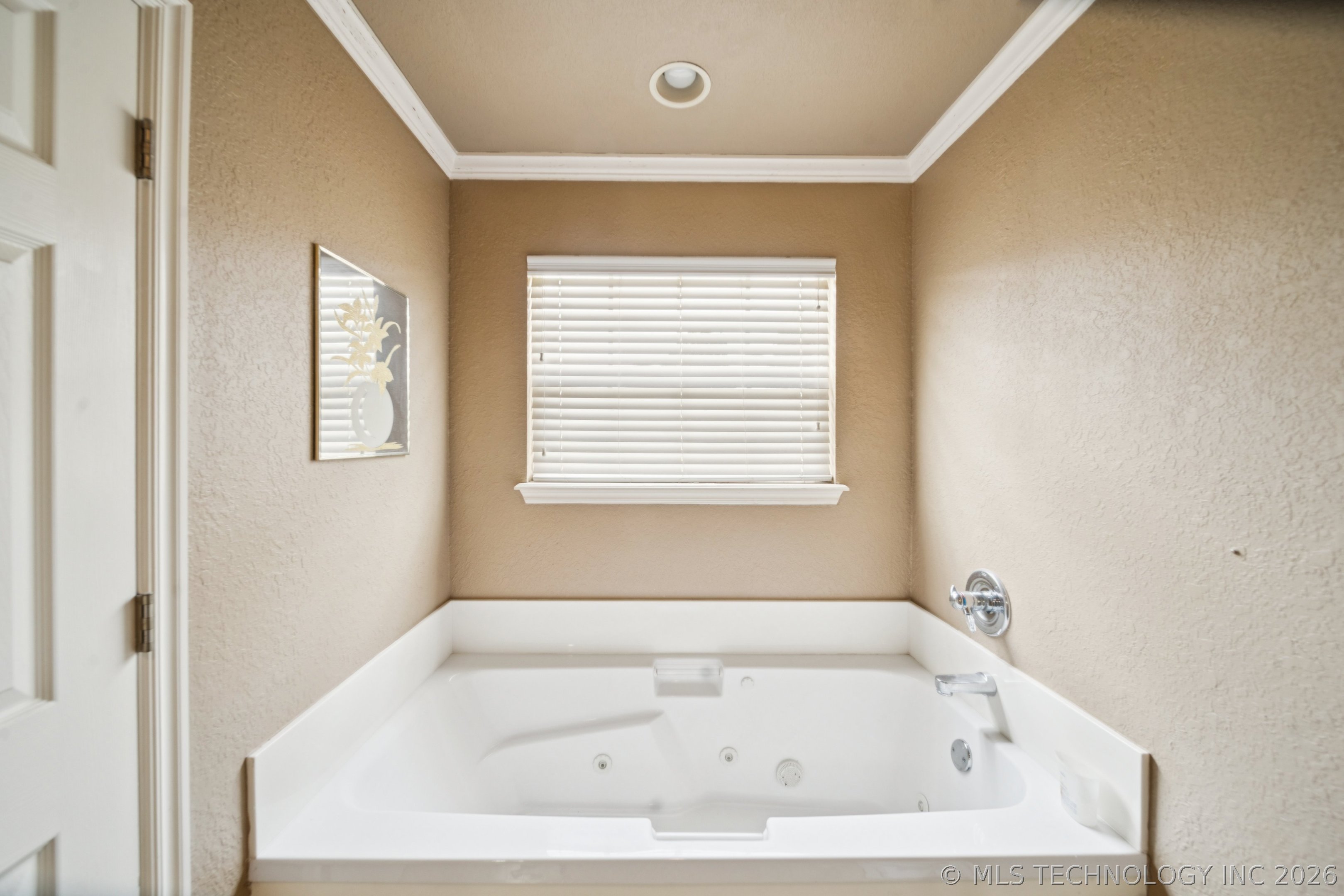 11712 E 117th Place N