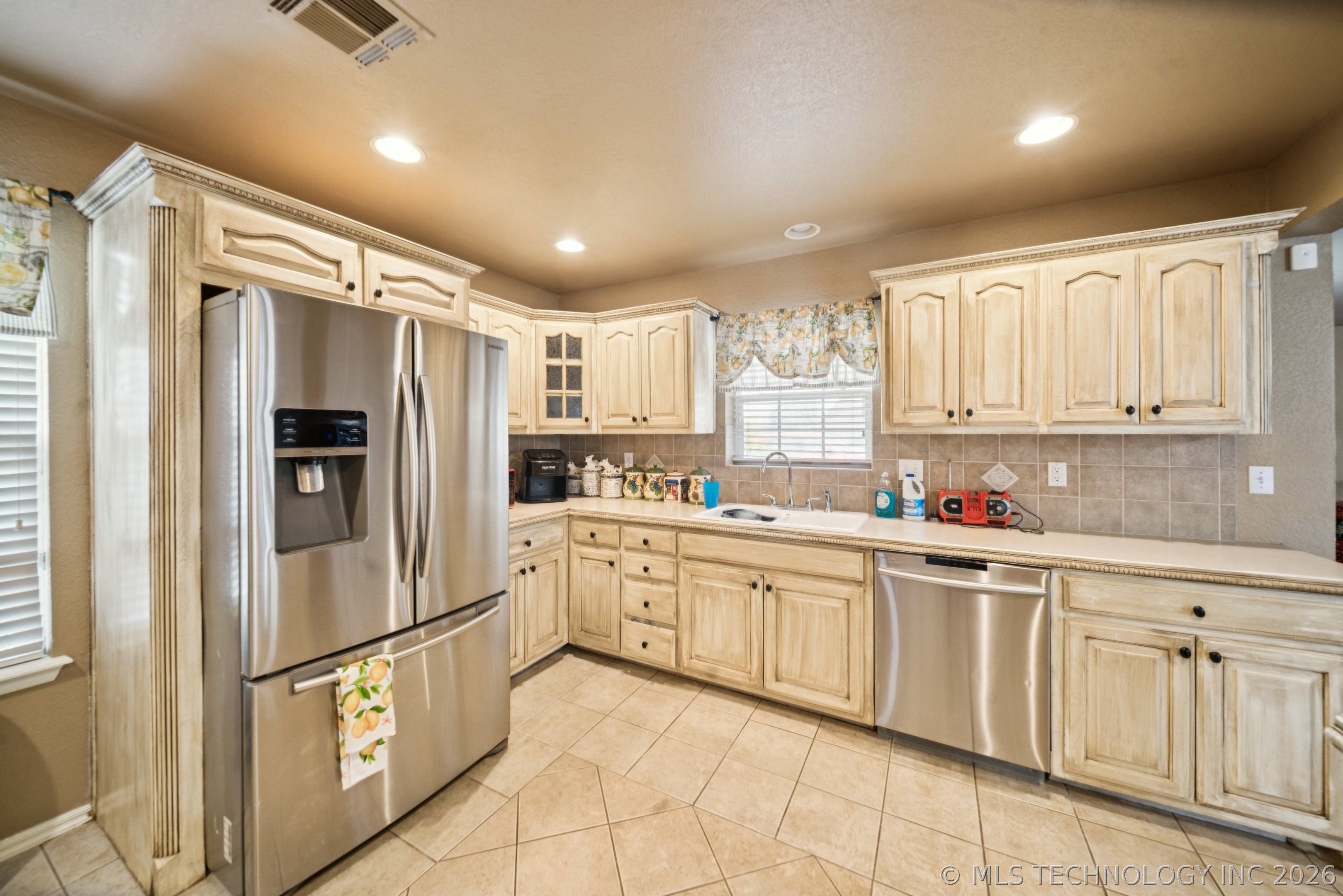 11712 E 117th Place N