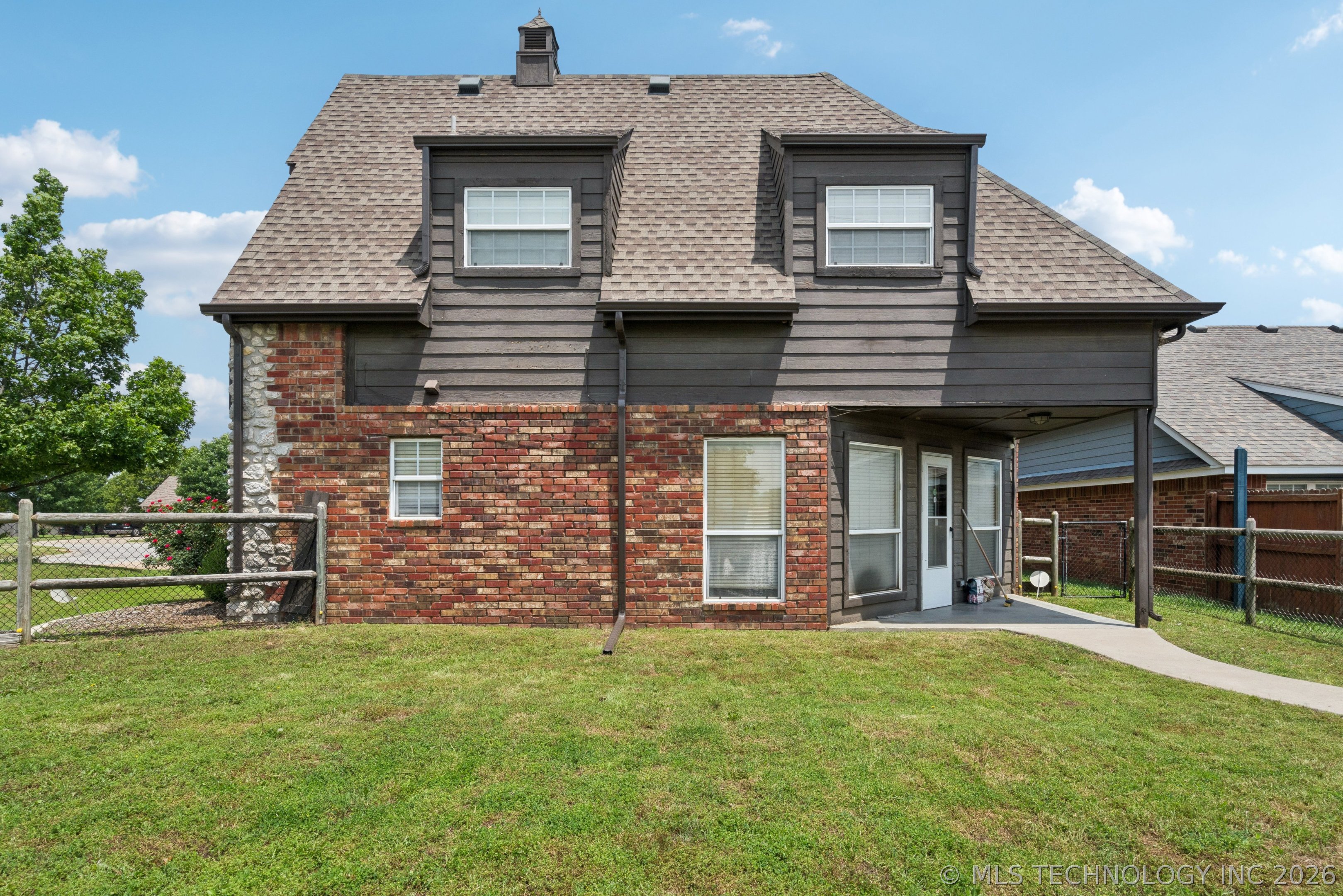 11712 E 117th Place N