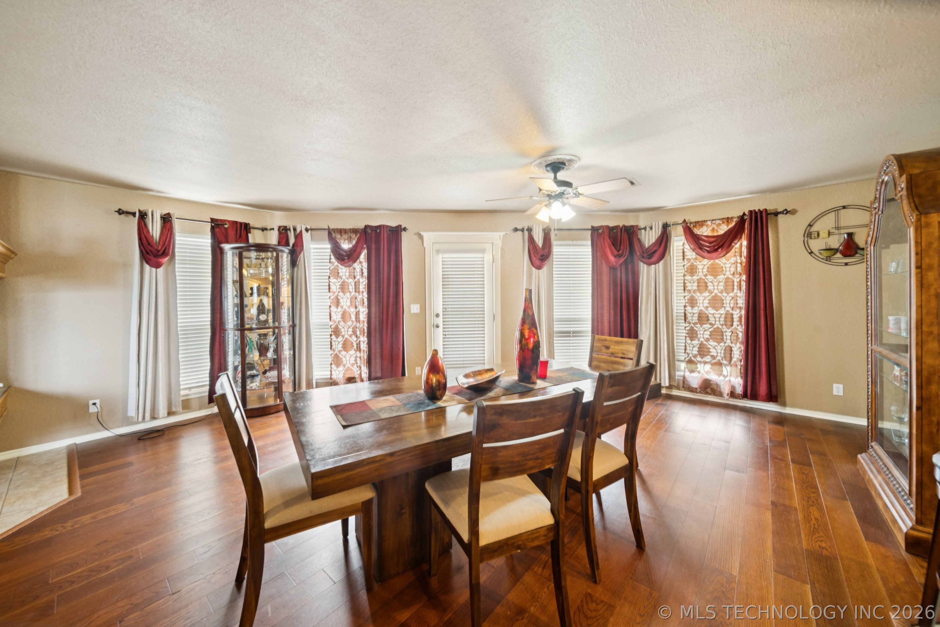 11712 E 117th Place N