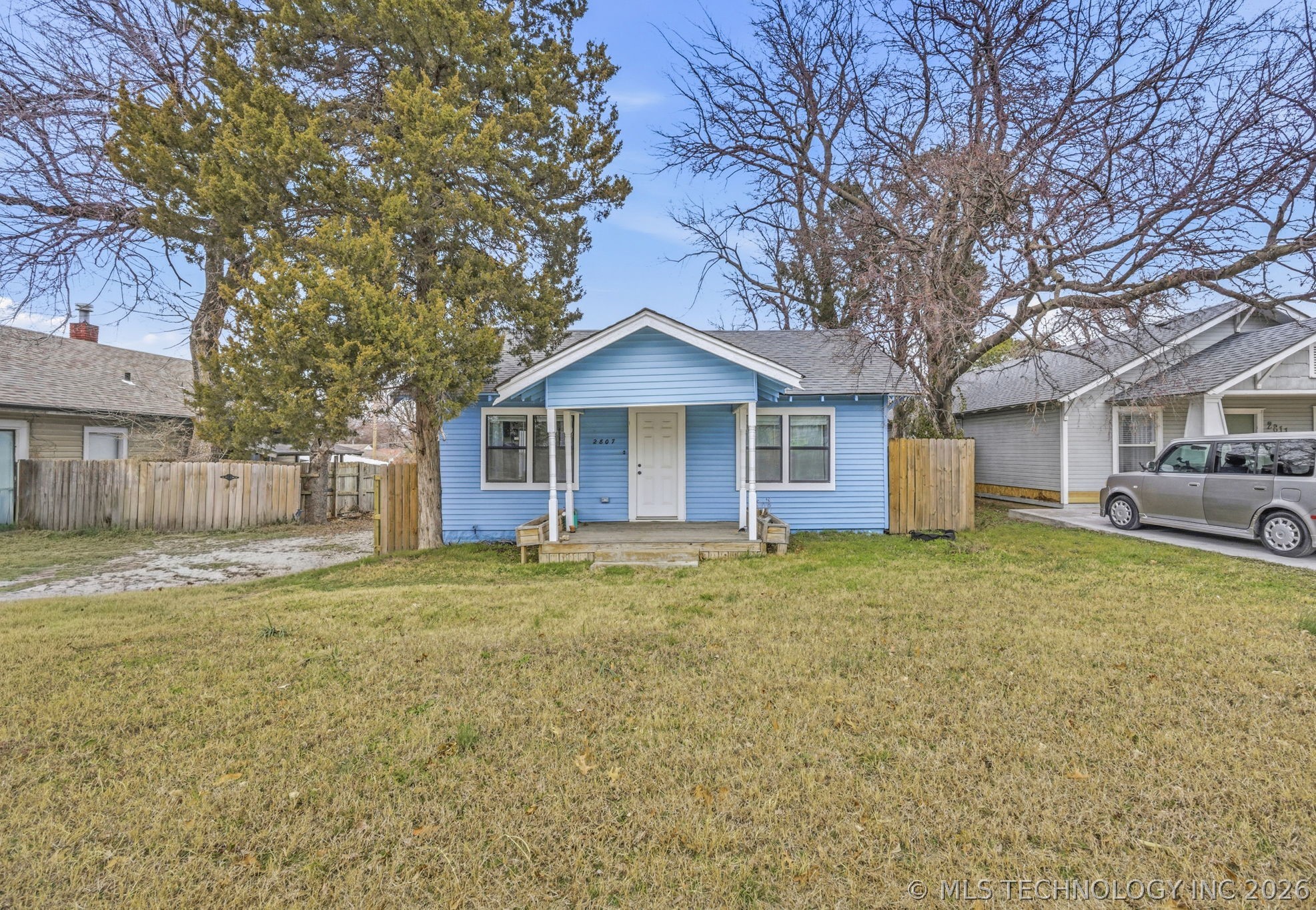 2807 E 3rd Street