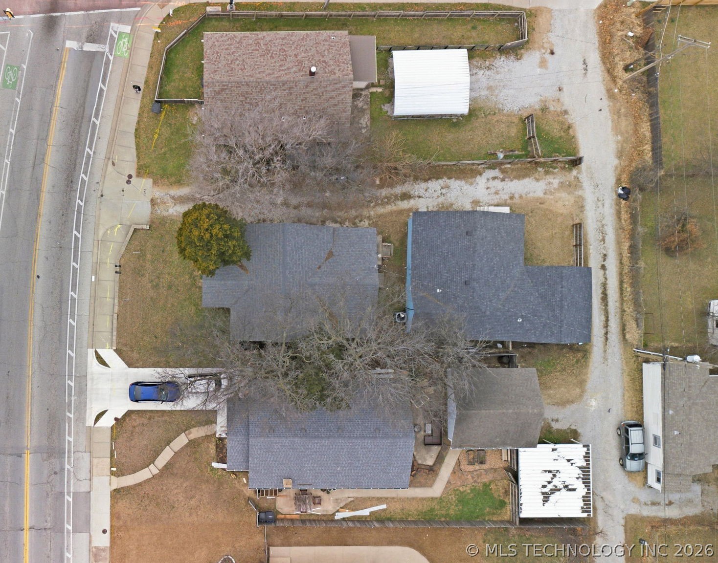 2807 E 3rd Street