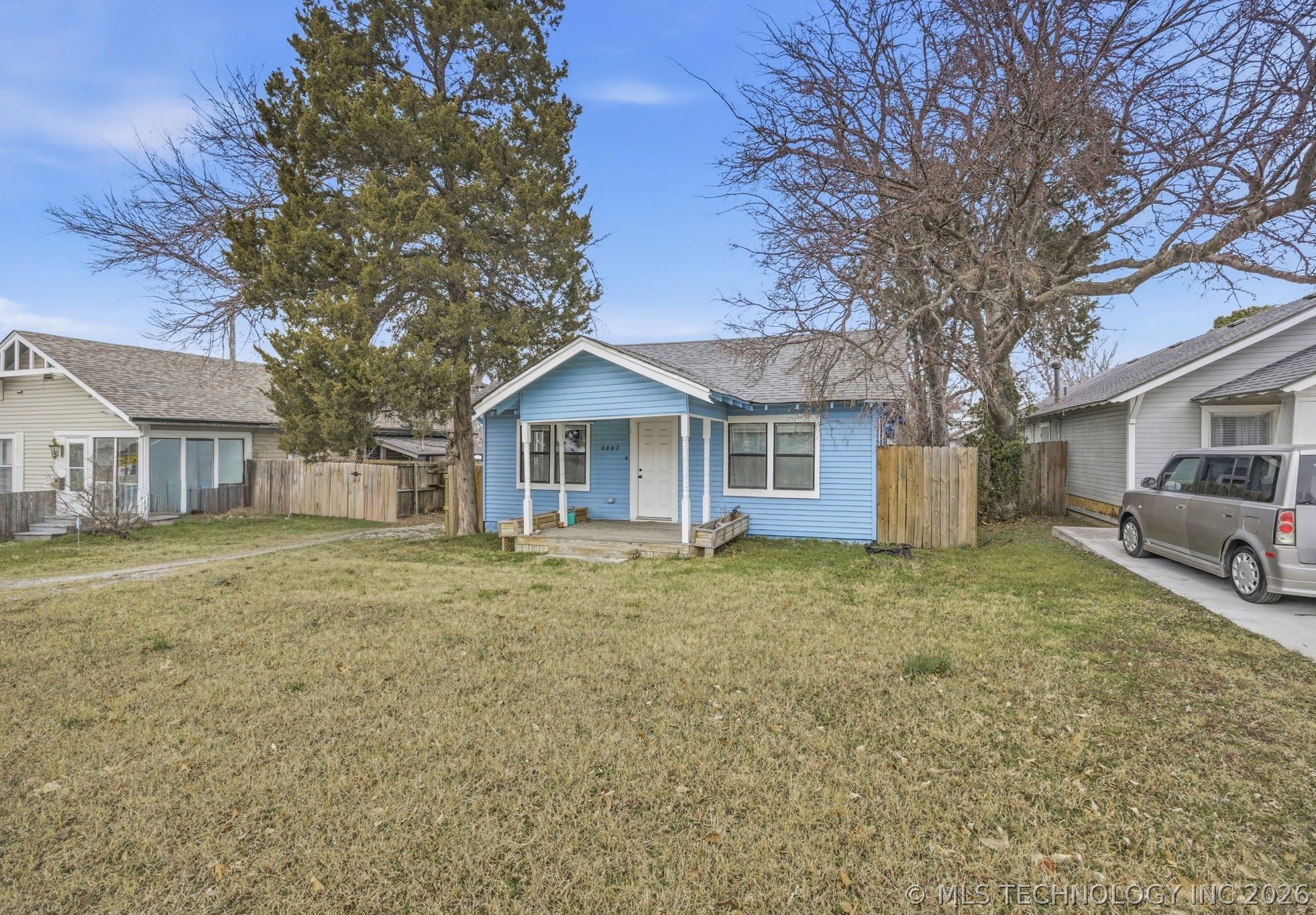 2807 E 3rd Street