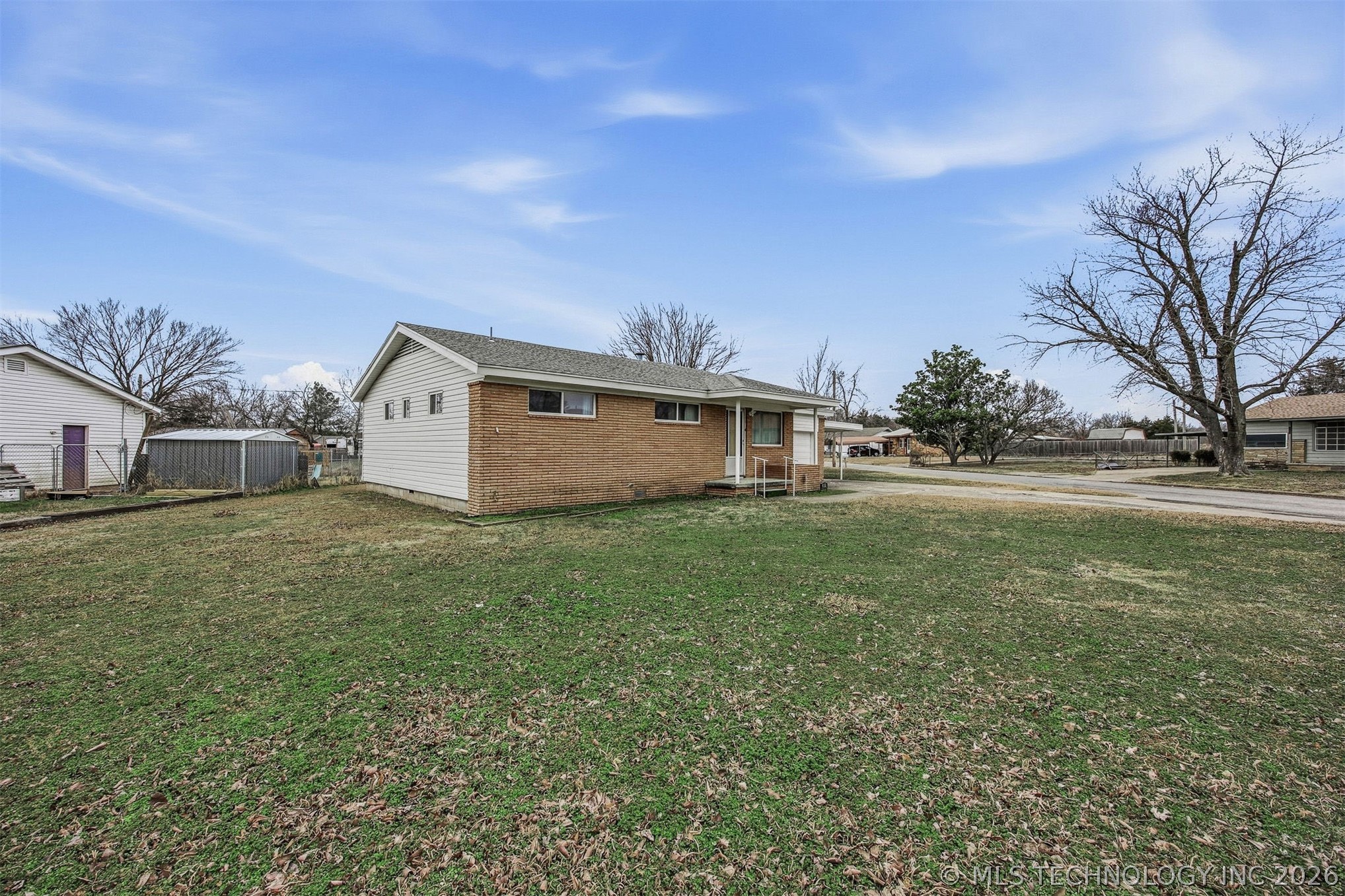 912 N Brady Drive