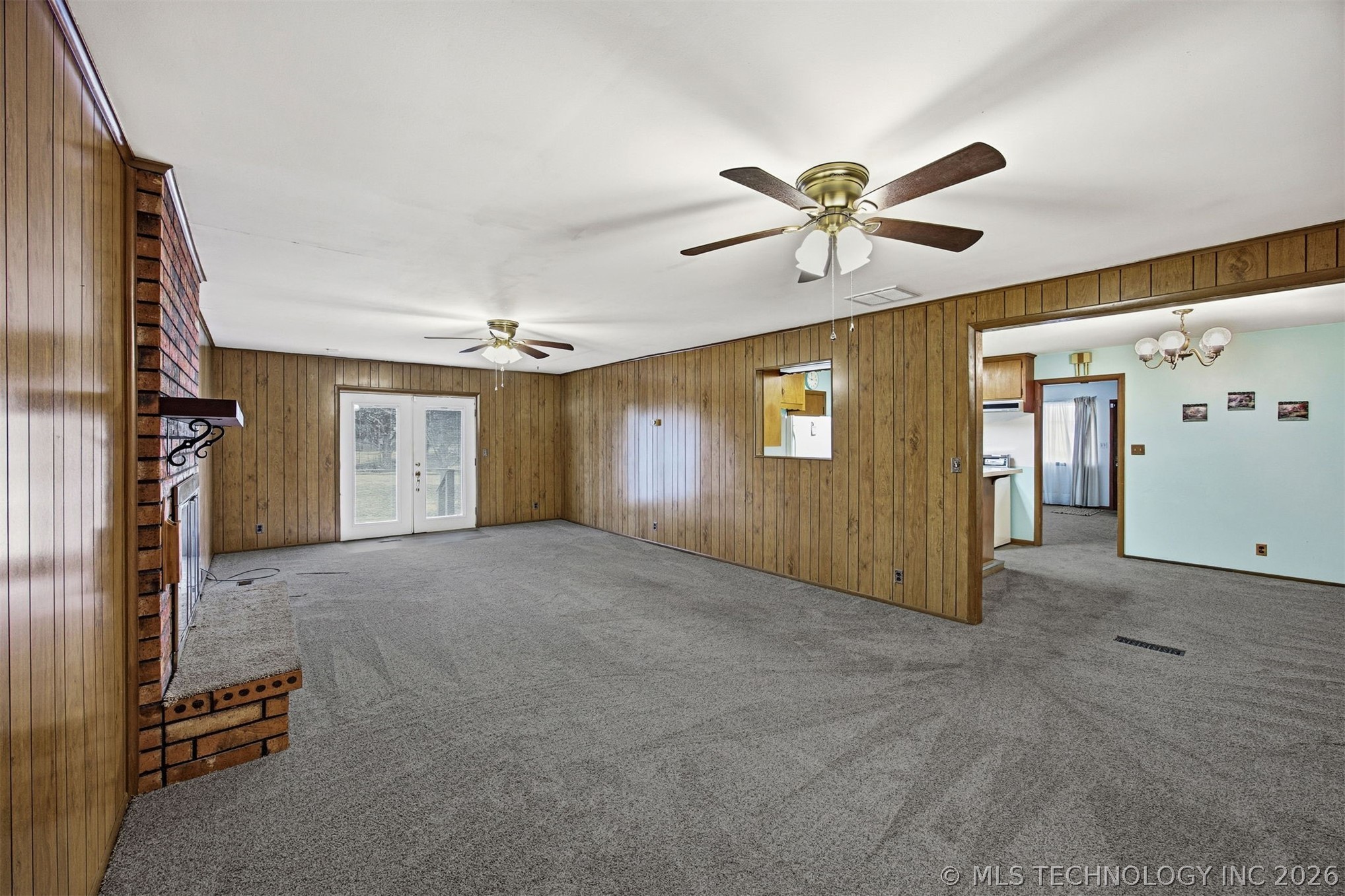 912 N Brady Drive