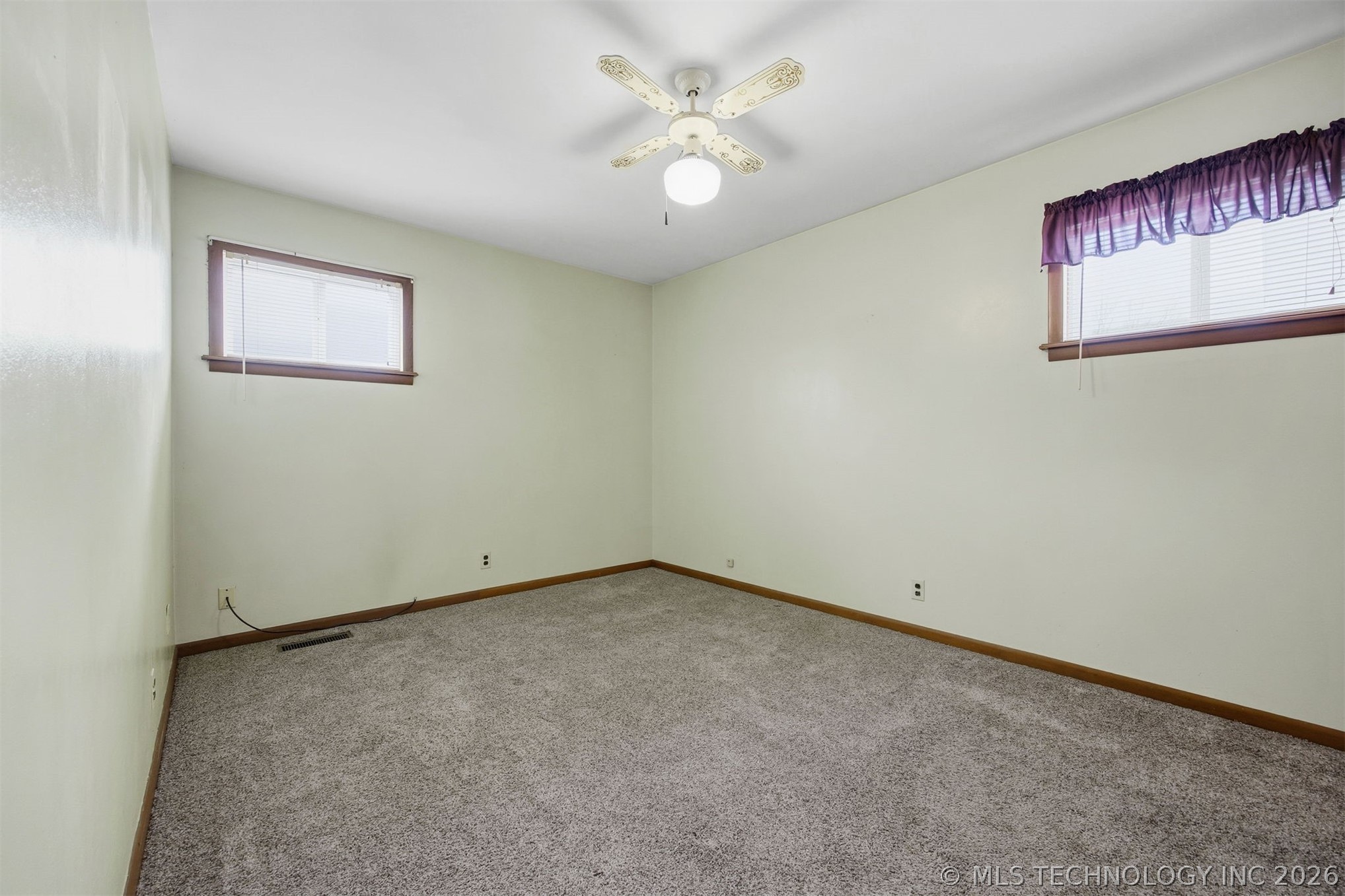 912 N Brady Drive