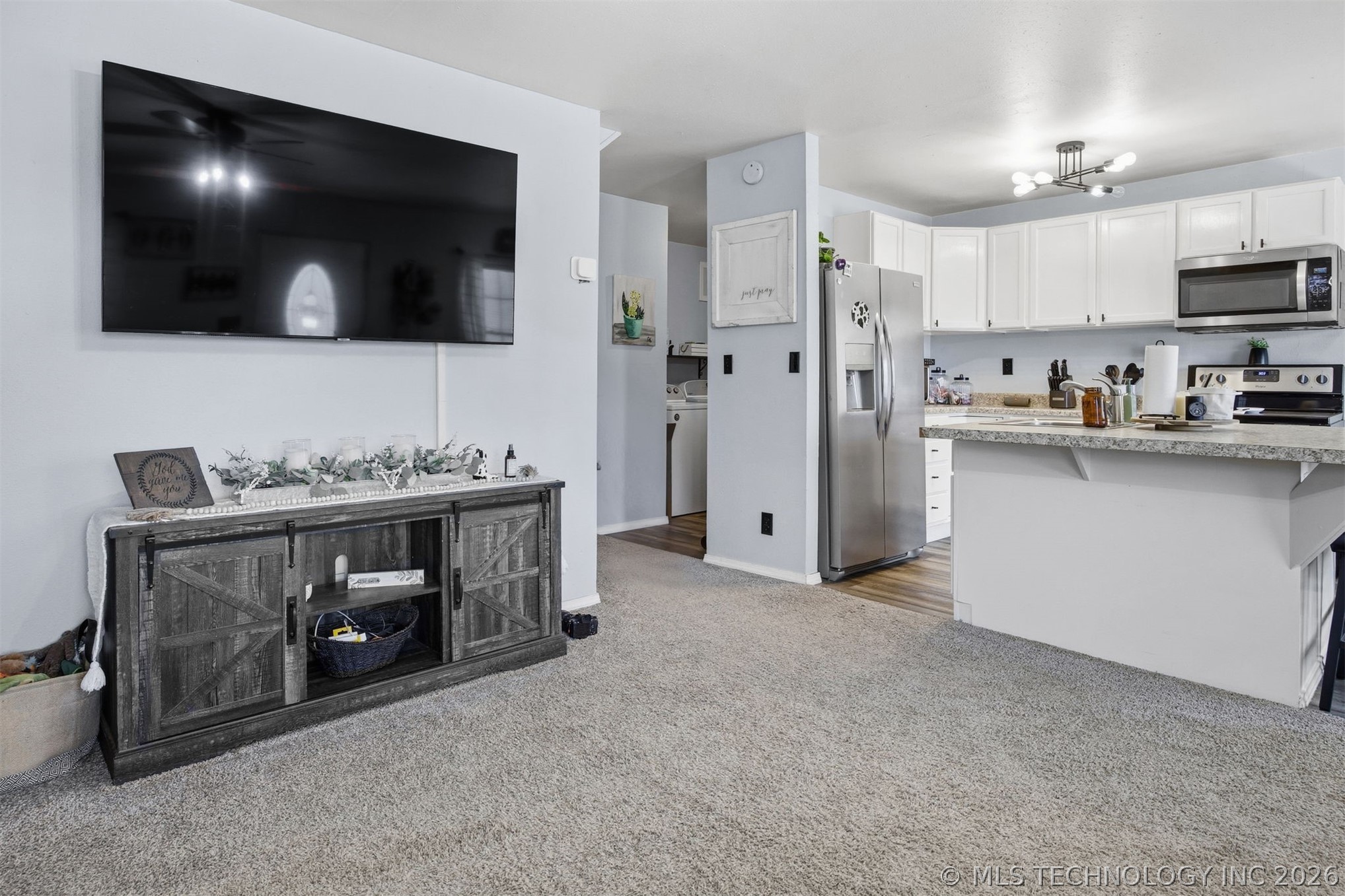 413 W Pogue Street