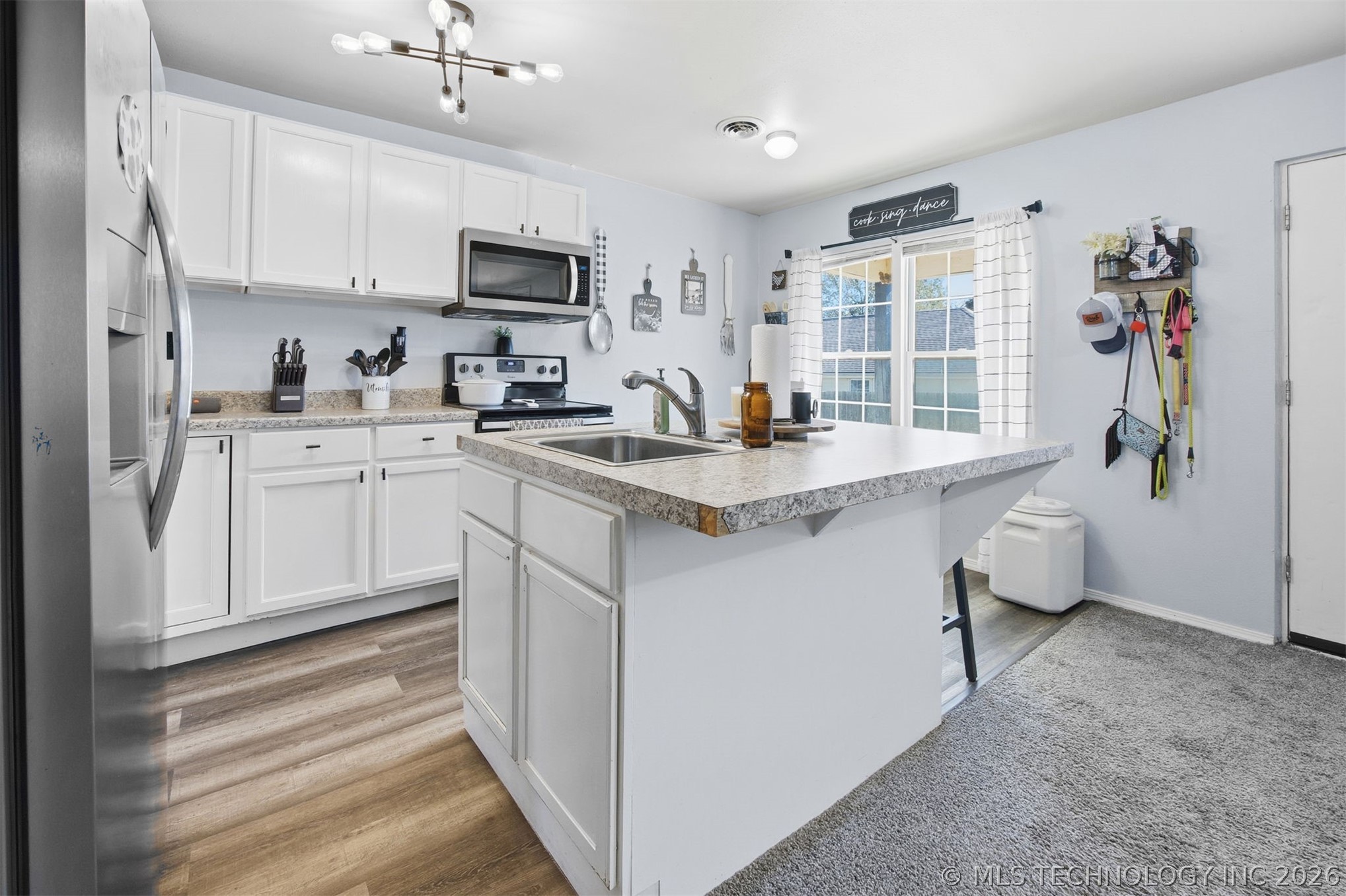 413 W Pogue Street