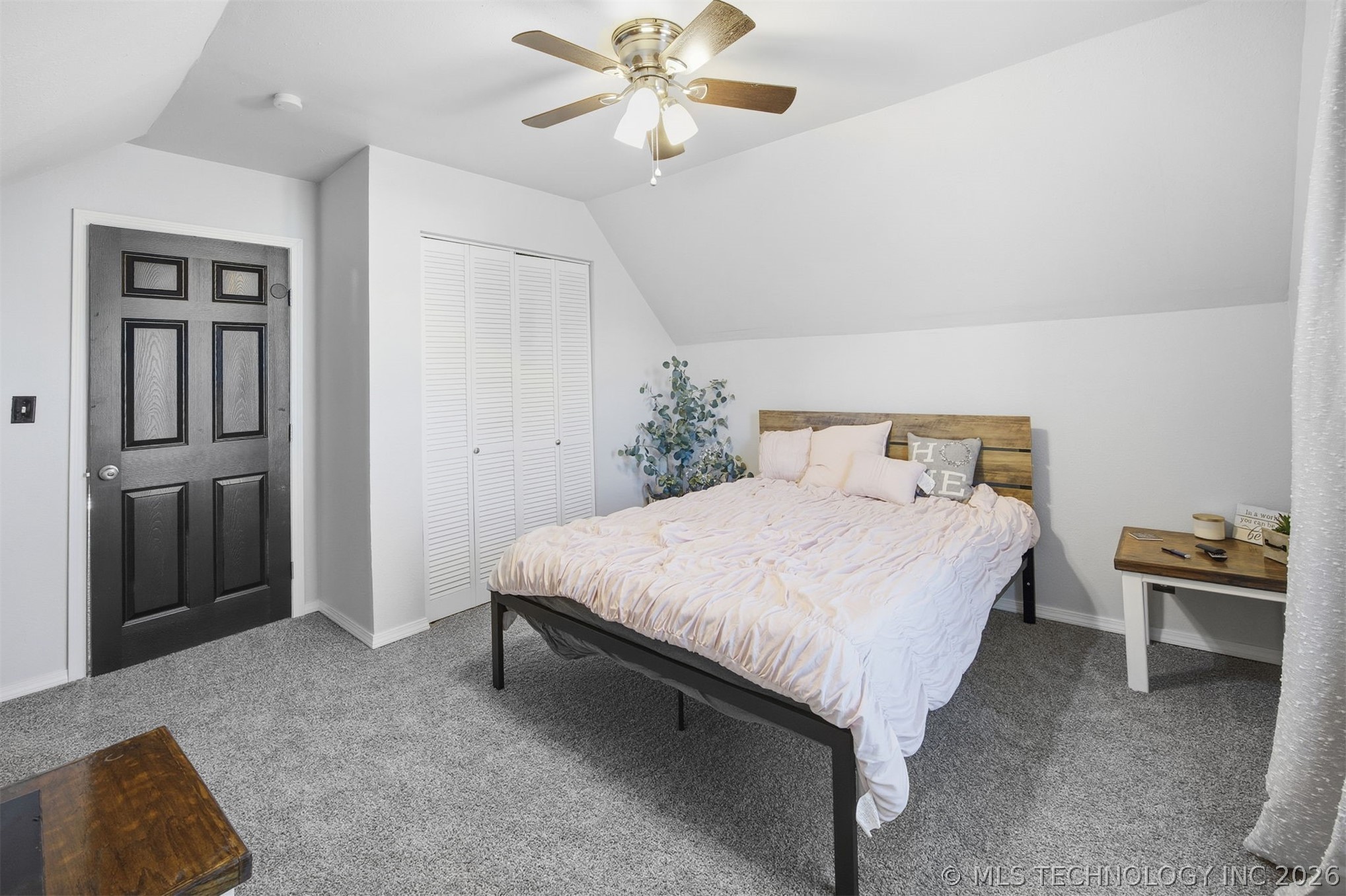 413 W Pogue Street