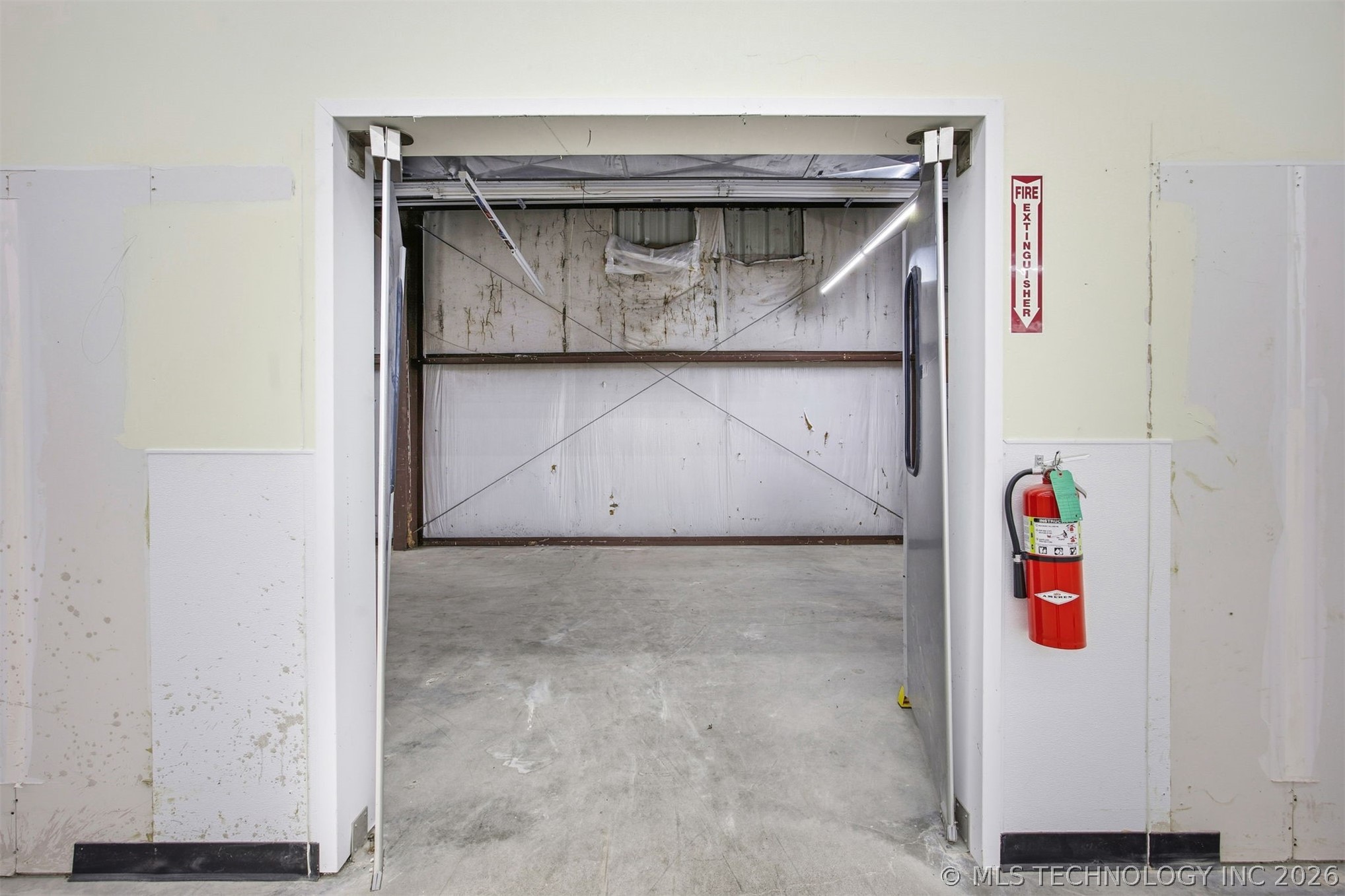 324 N Eastern Avenue