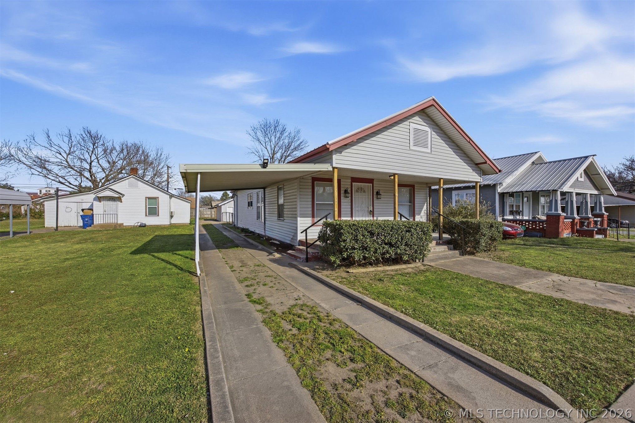 920 S Price Avenue
