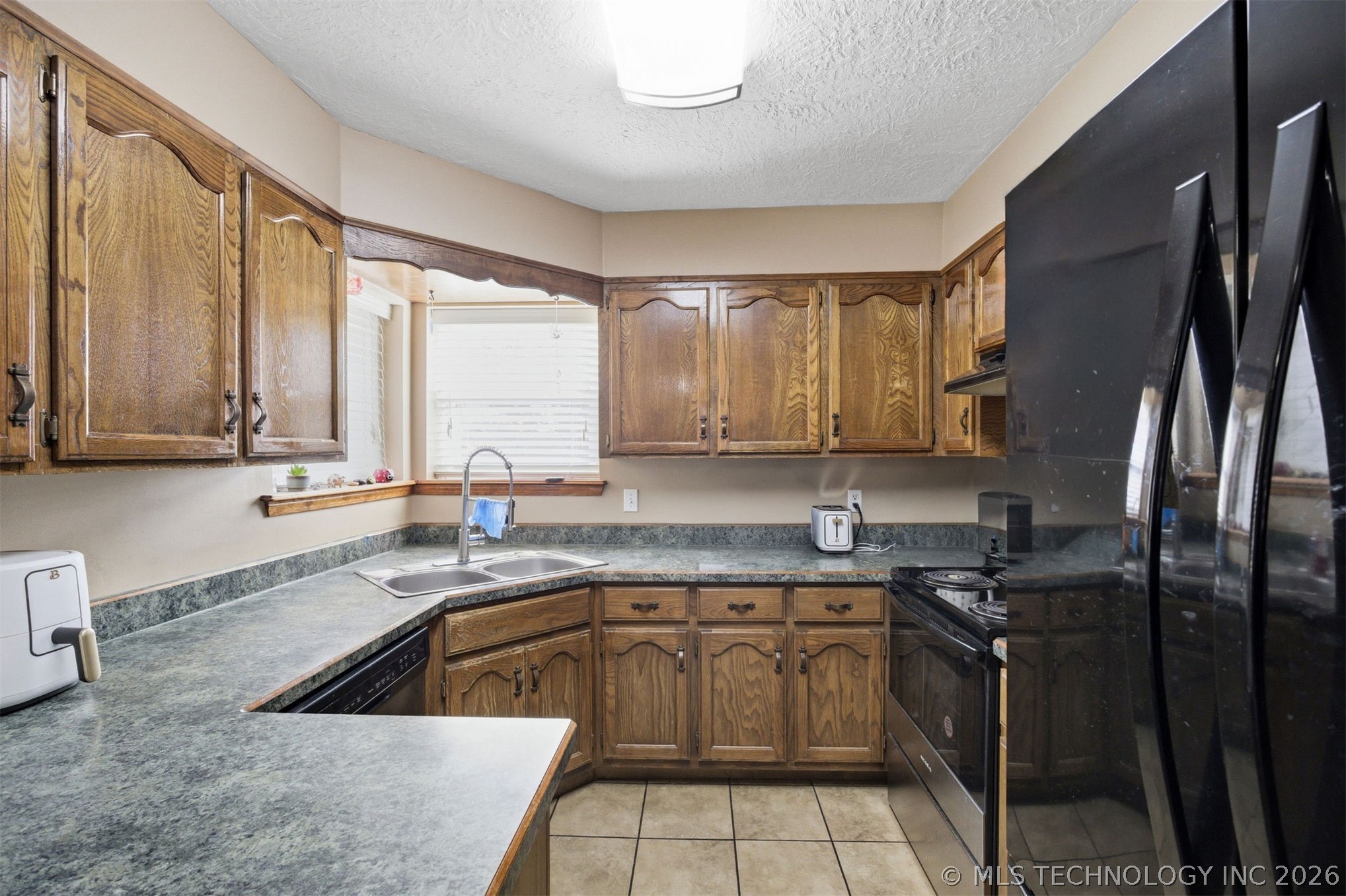 8329 N 118th East Avenue