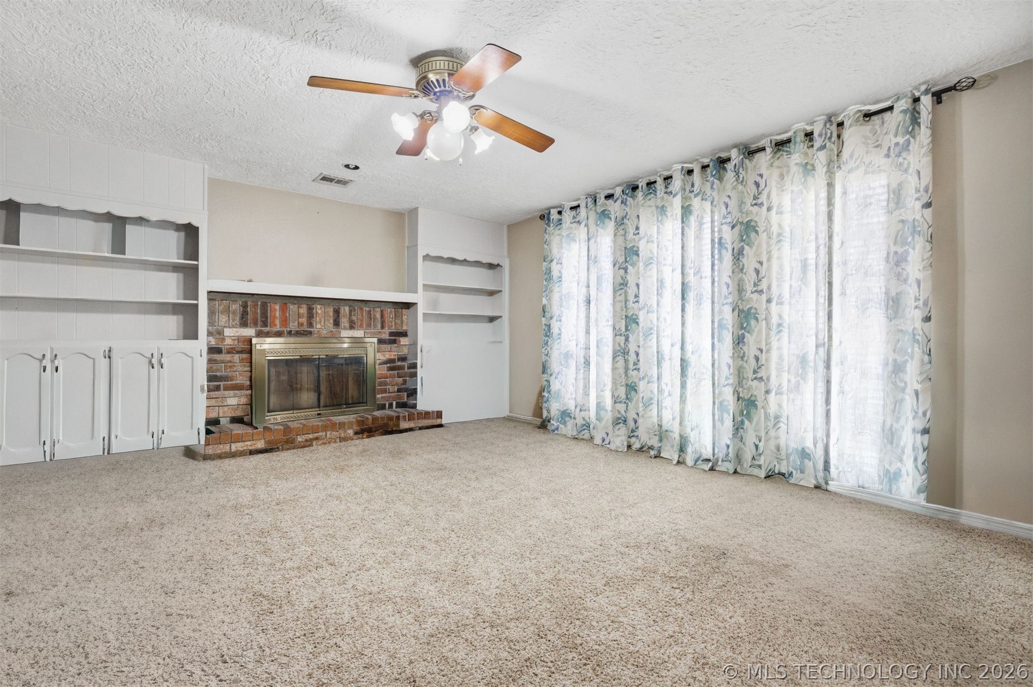 8329 N 118th East Avenue