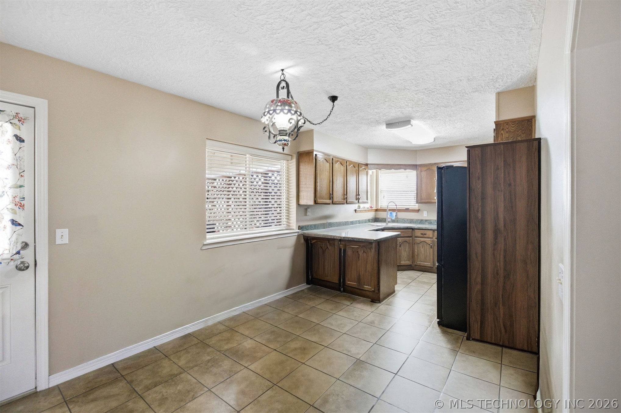 8329 N 118th East Avenue