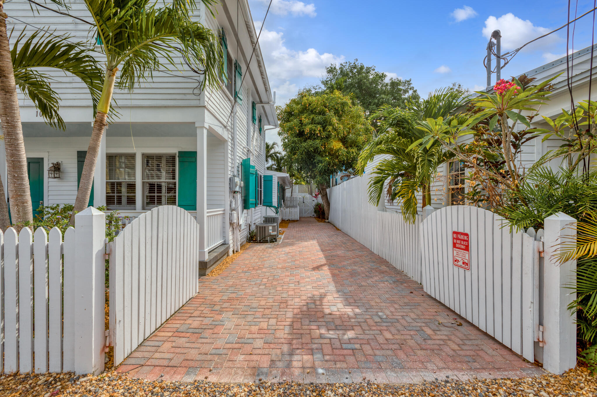 1005 Watson Street Unit: 1