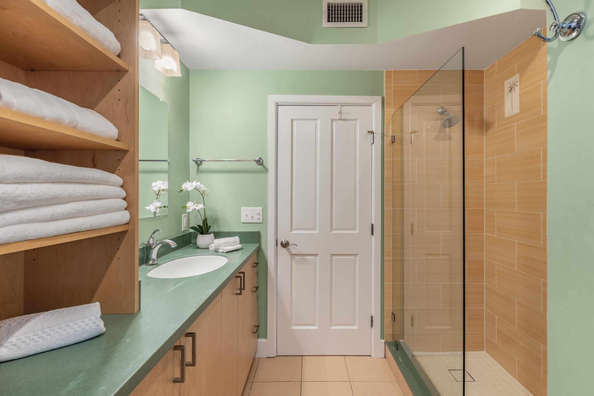 1005 Watson Street Unit: 1