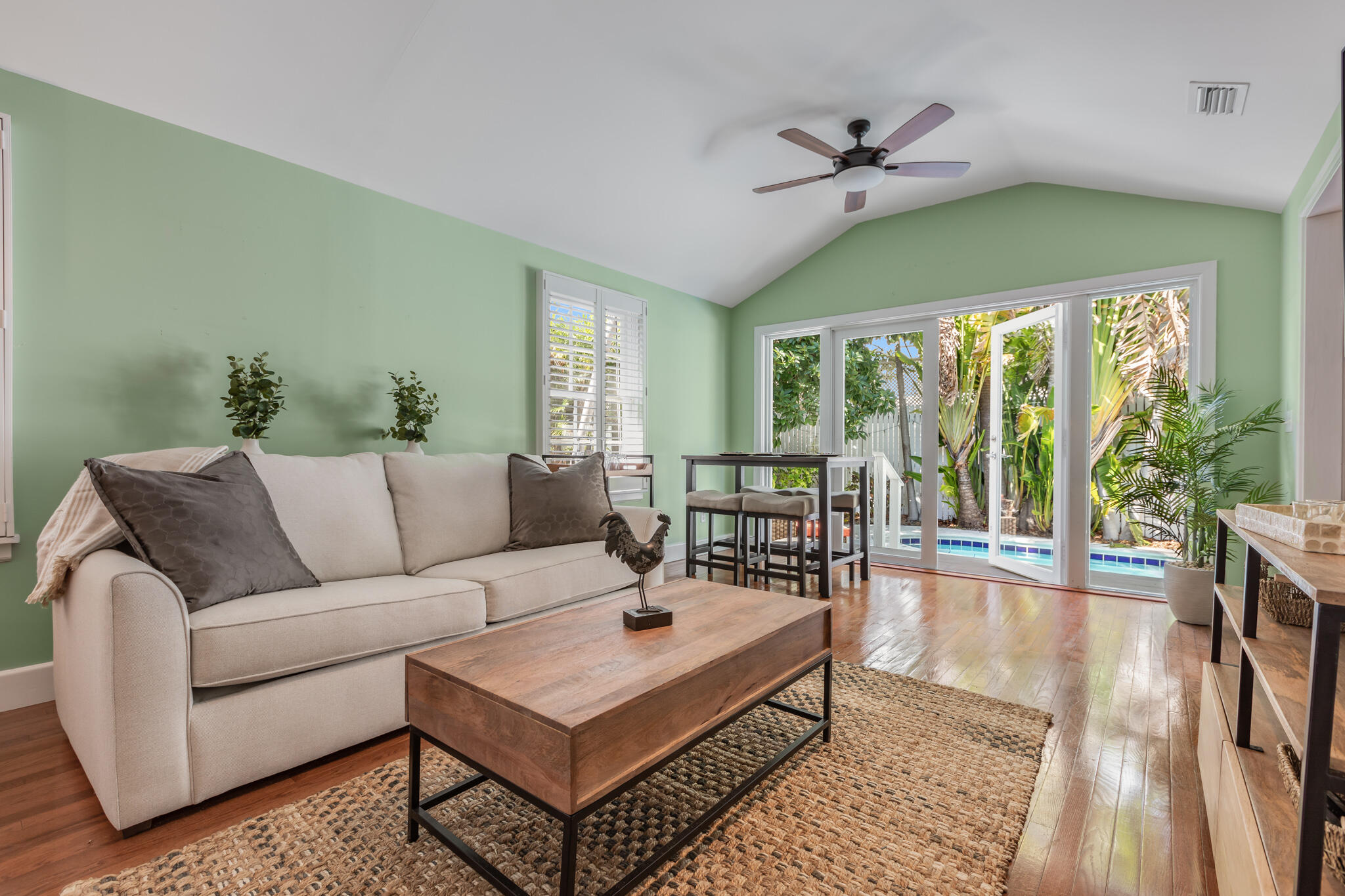 1005 Watson Street Unit: 1