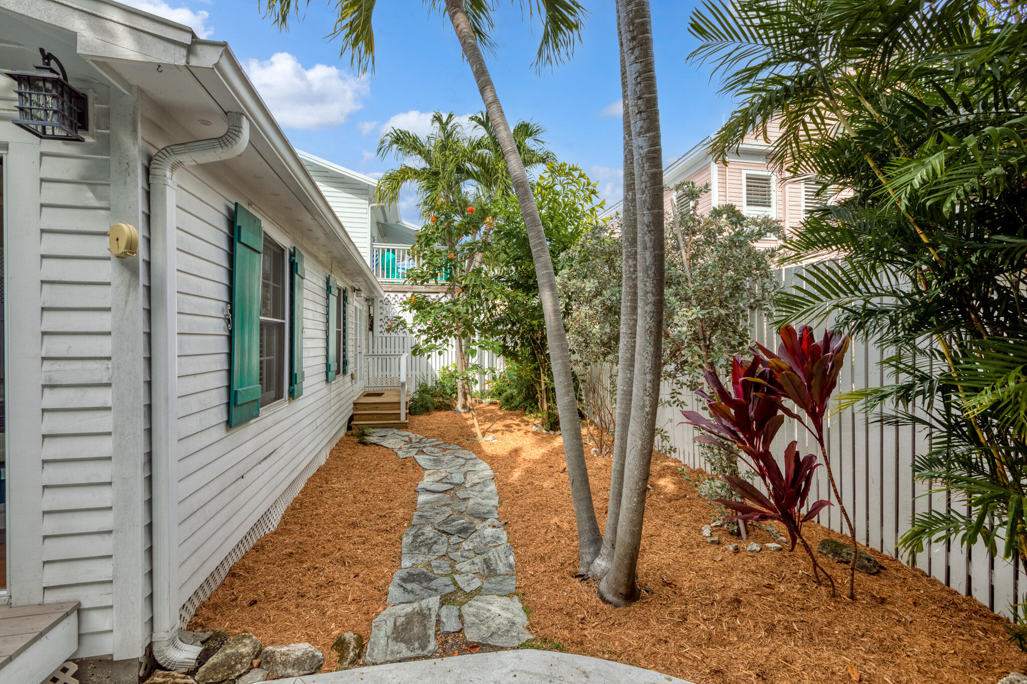 1005 Watson Street Unit: 1