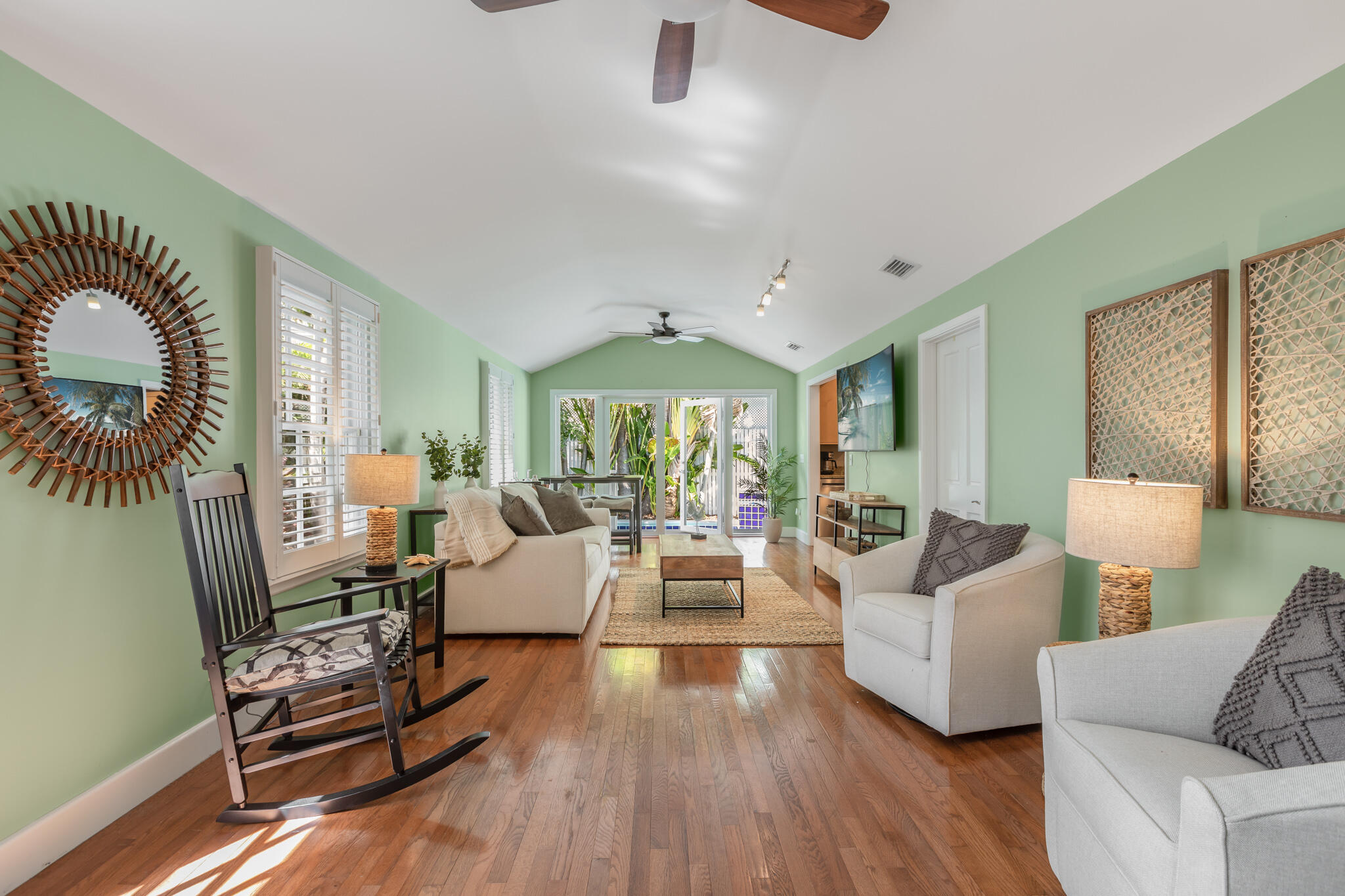 1005 Watson Street Unit: 1