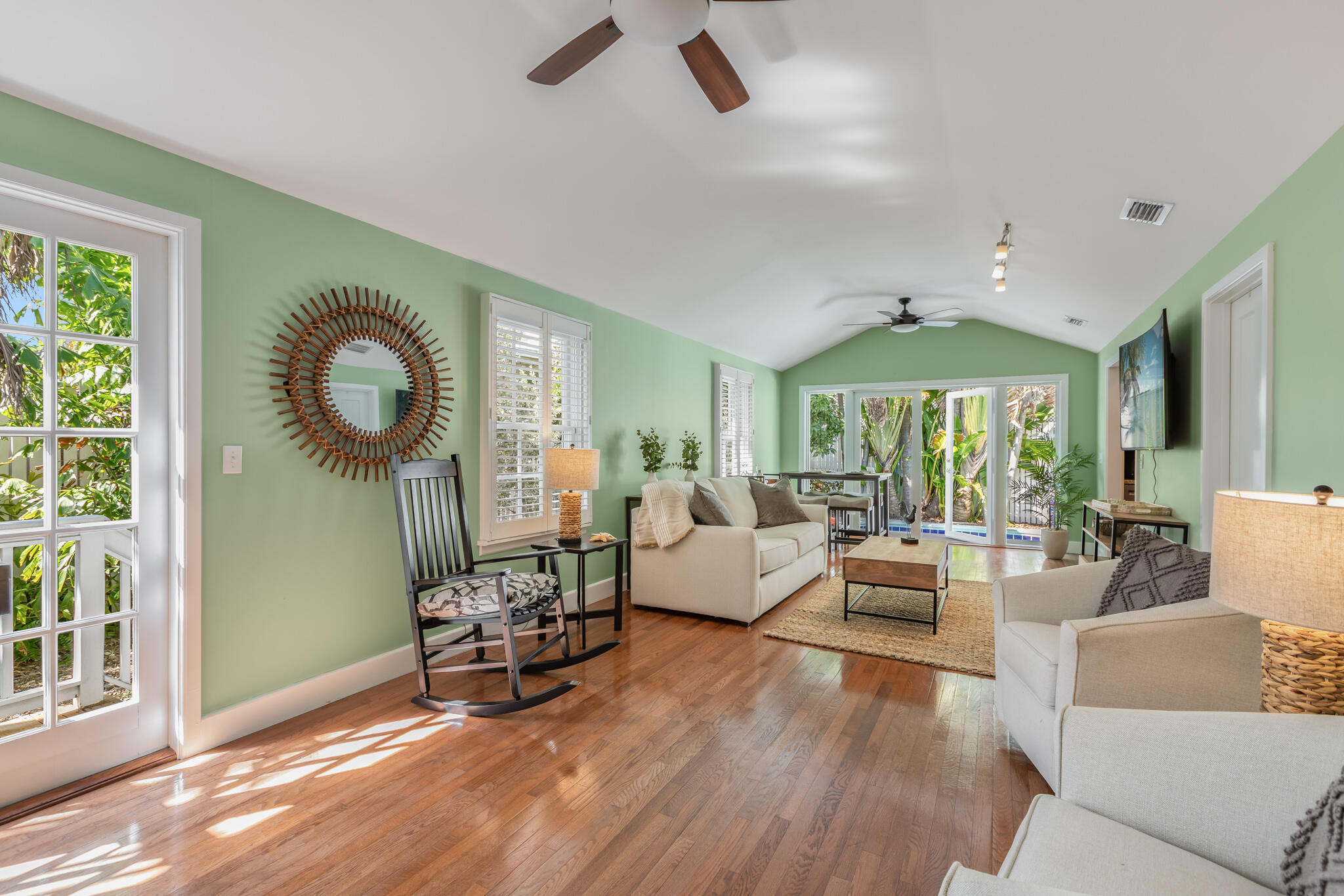 1005 Watson Street Unit: 1