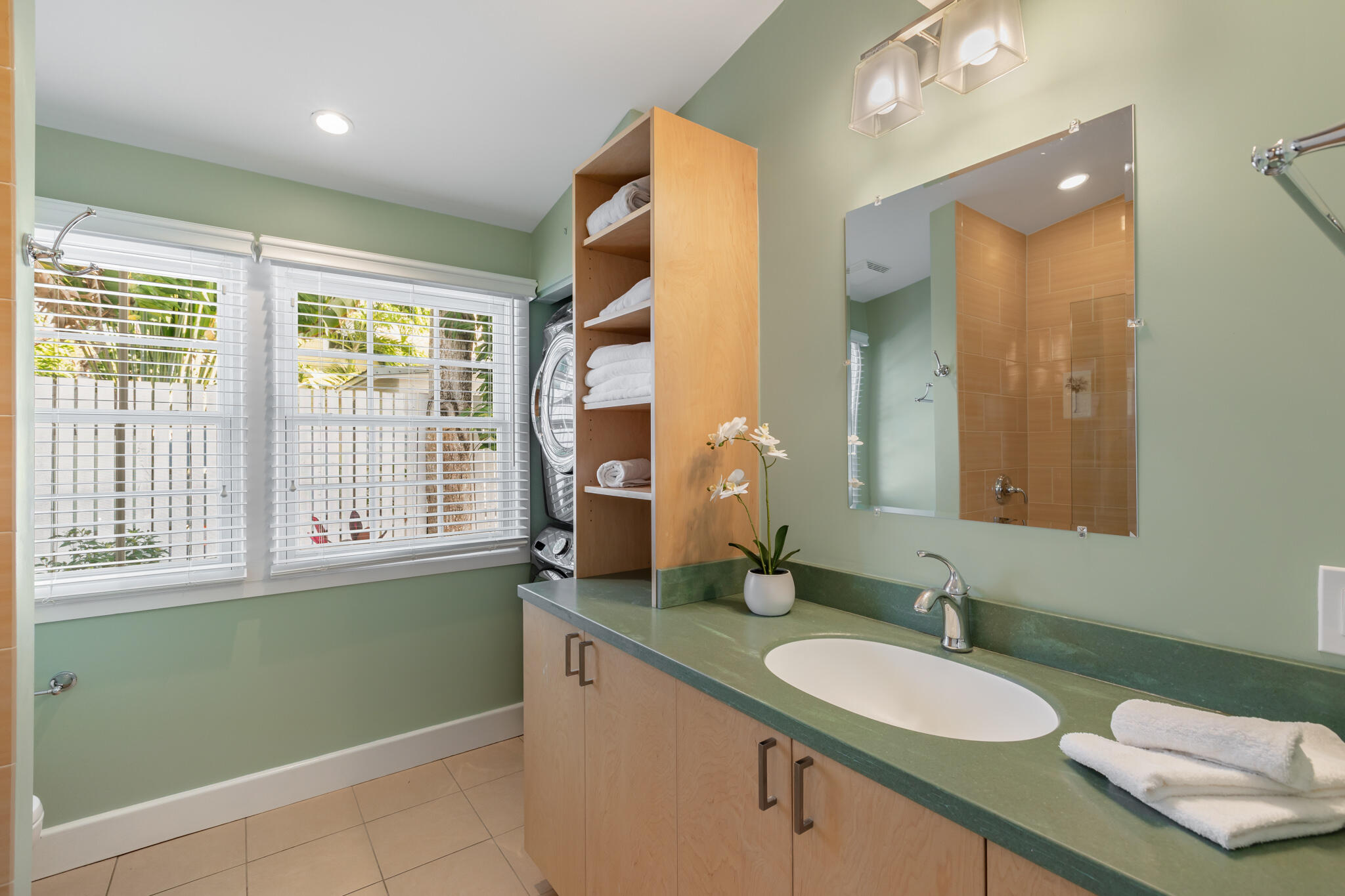 1005 Watson Street Unit: 1