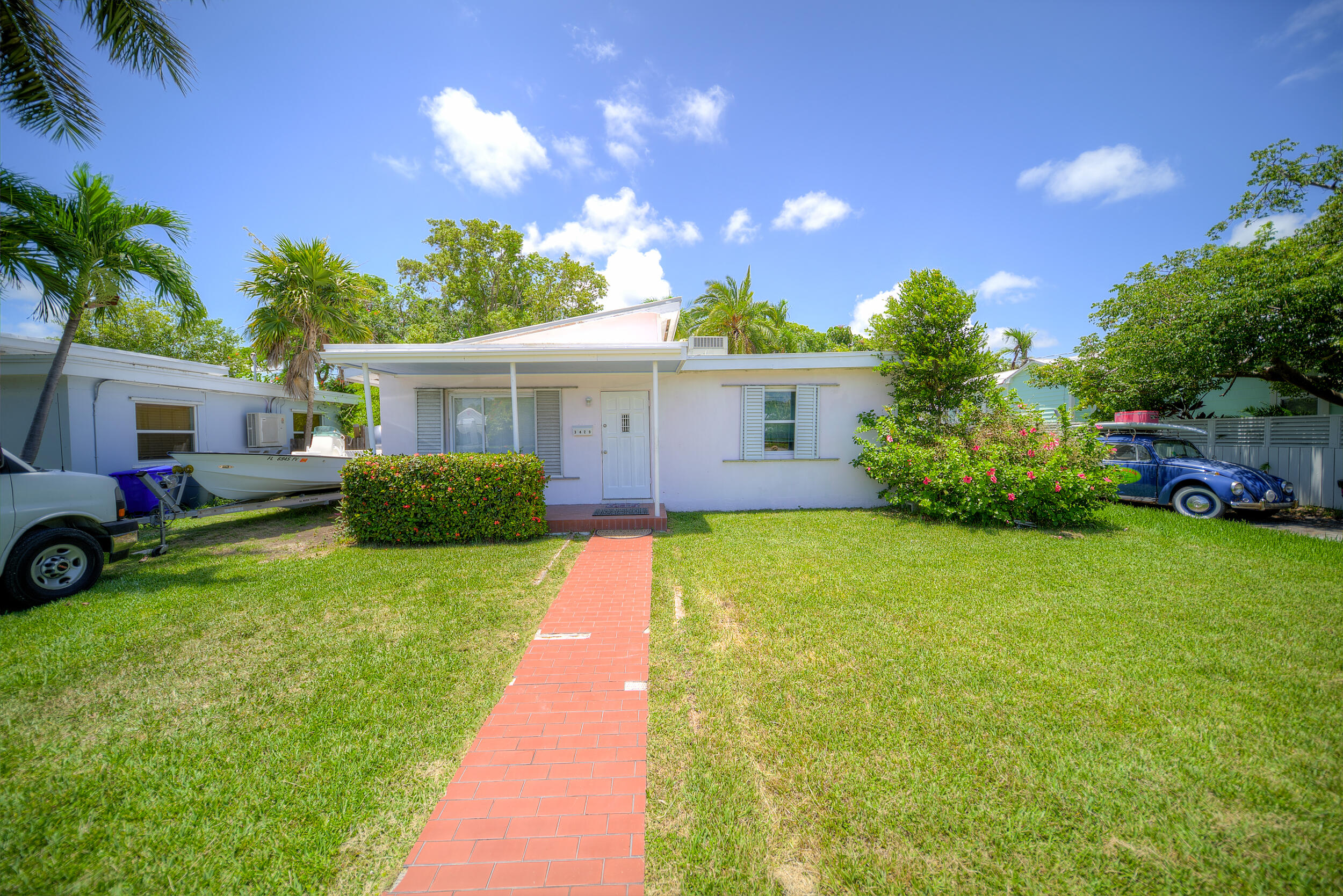 3429 Flagler Ave