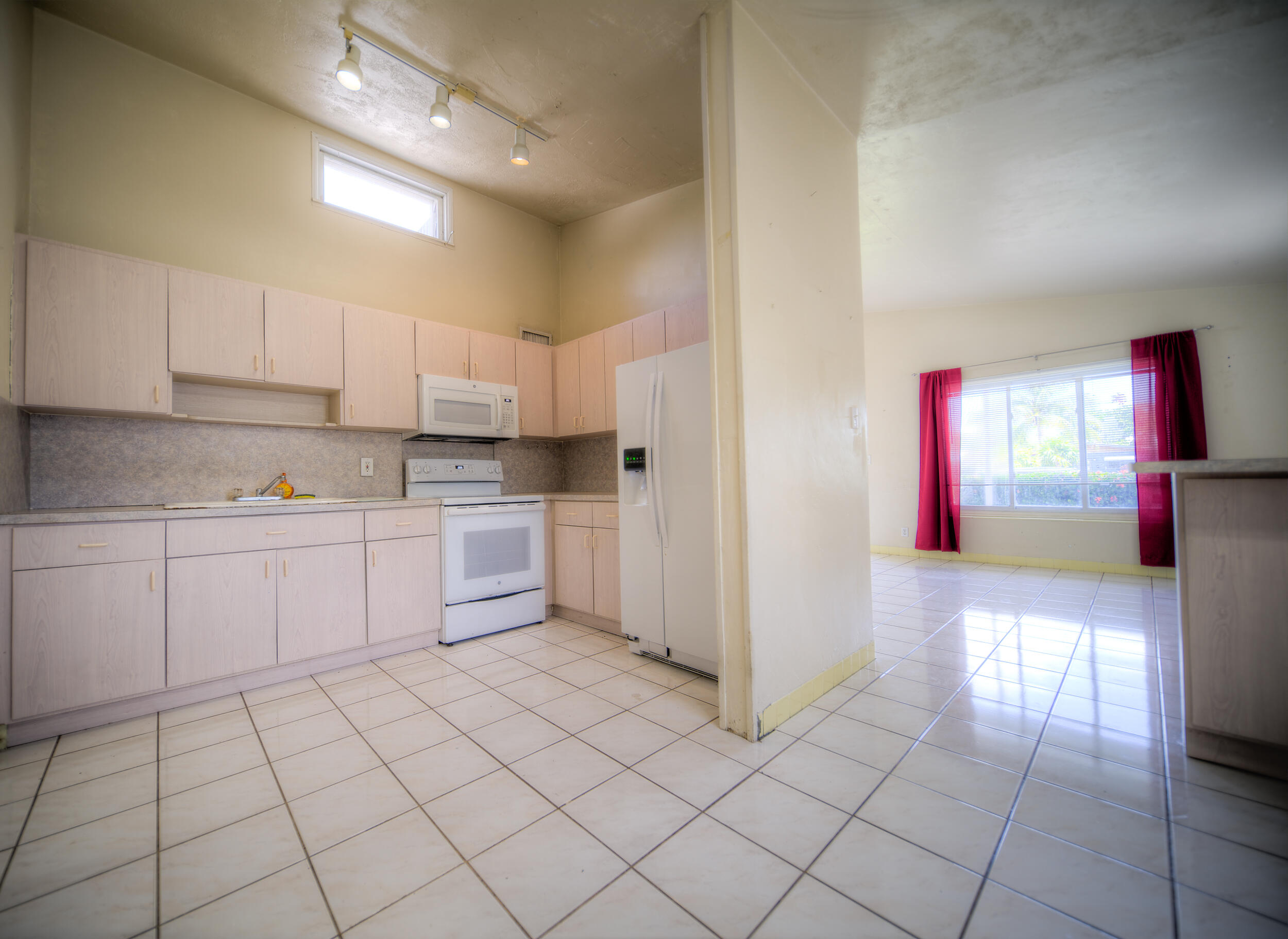 3429 Flagler Ave
