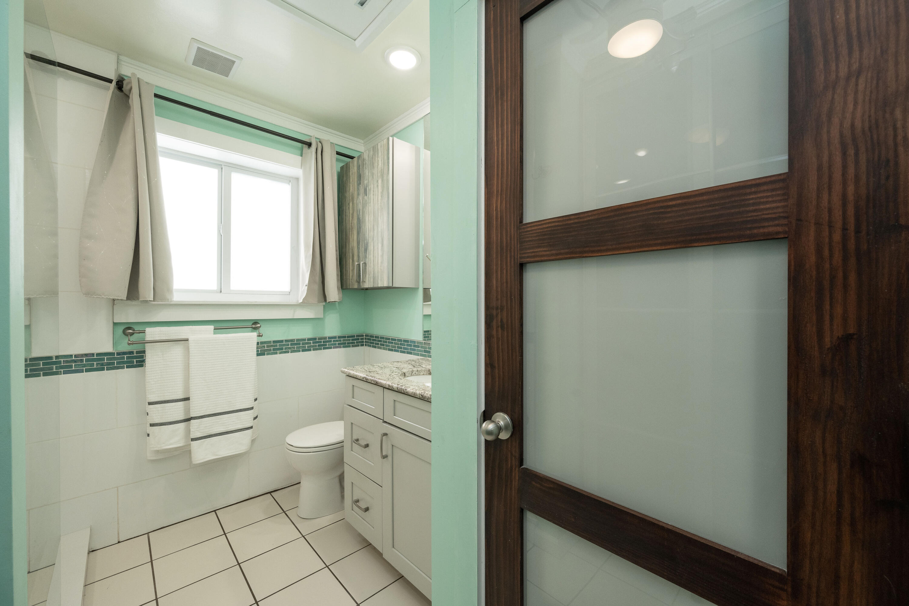 801 Waddell Avenue Unit: 2