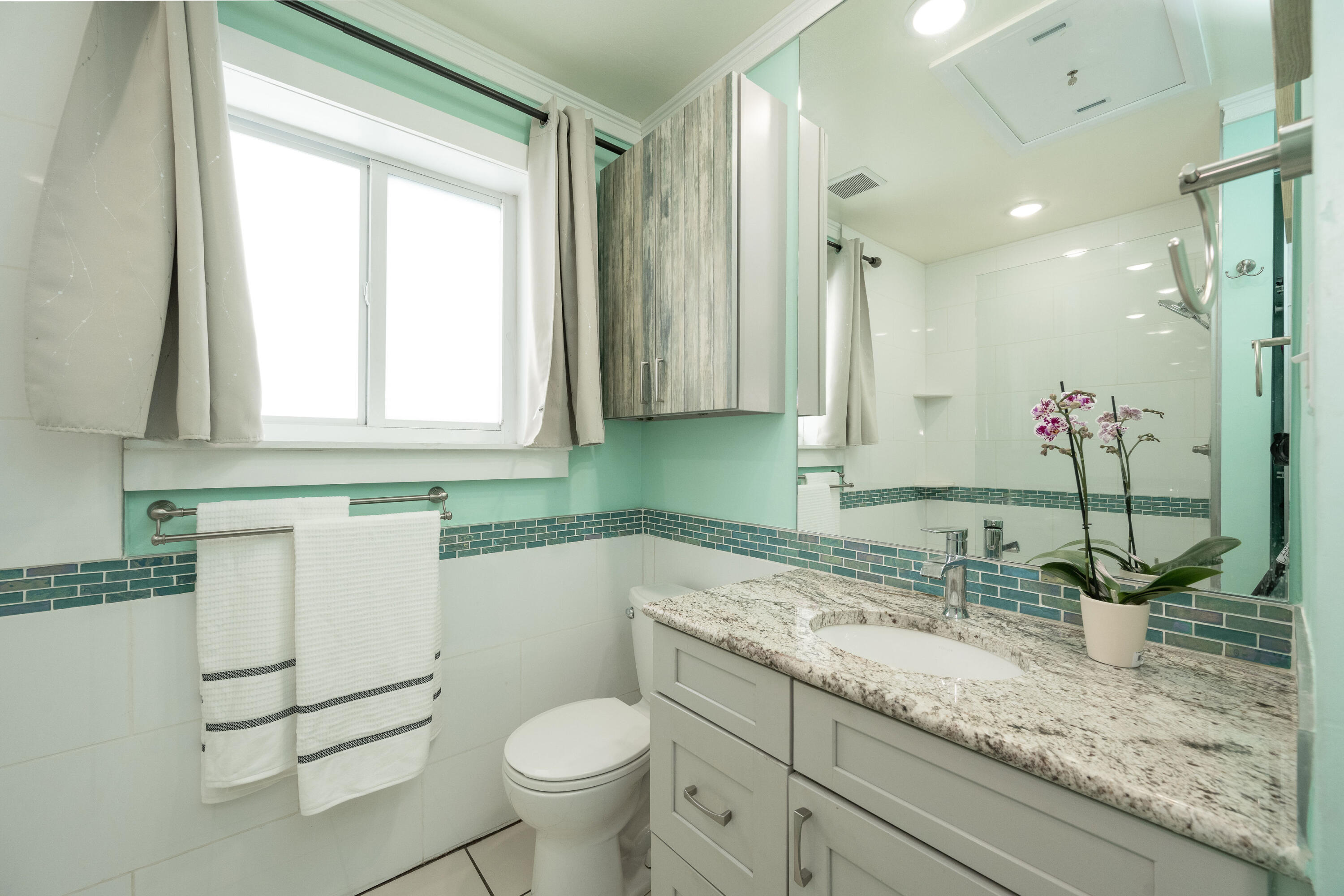 801 Waddell Avenue Unit: 2