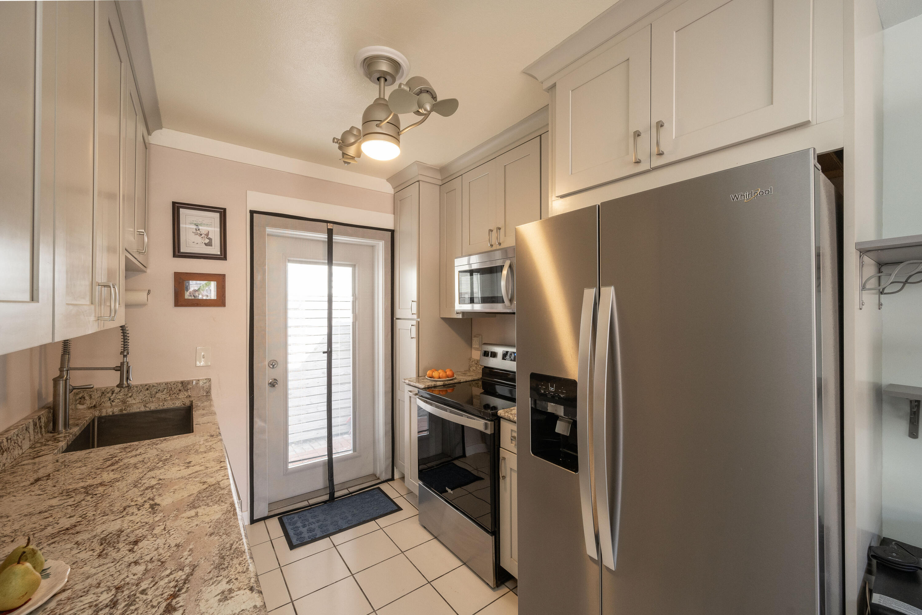 801 Waddell Avenue Unit: 2
