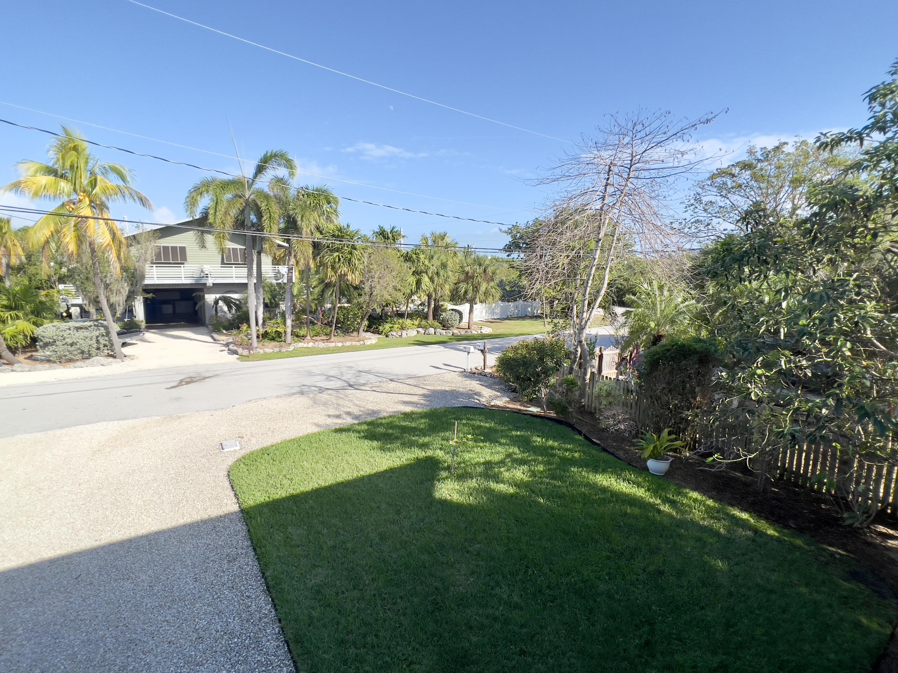 1060 Coxon Lane
