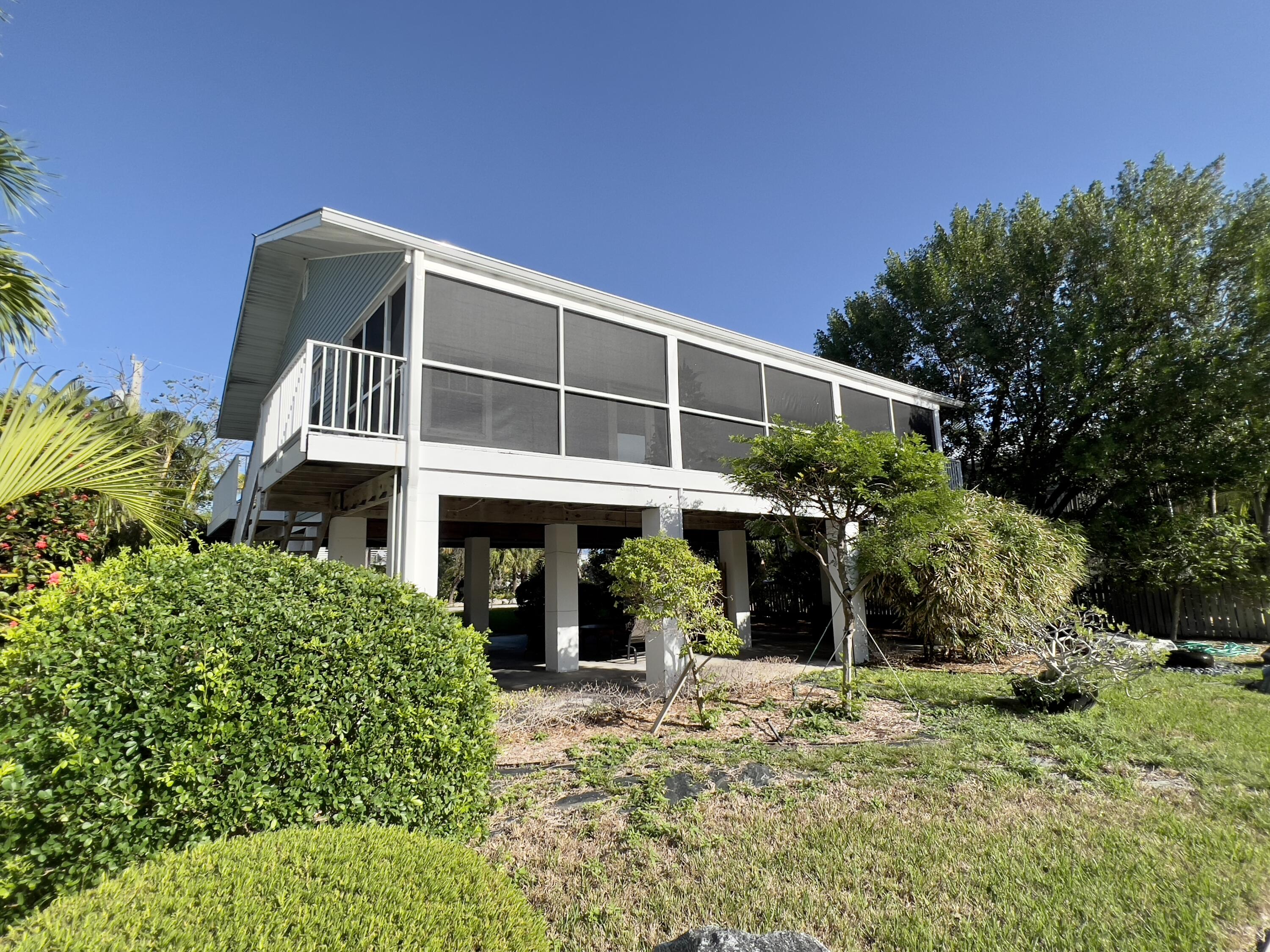 1060 Coxon Lane