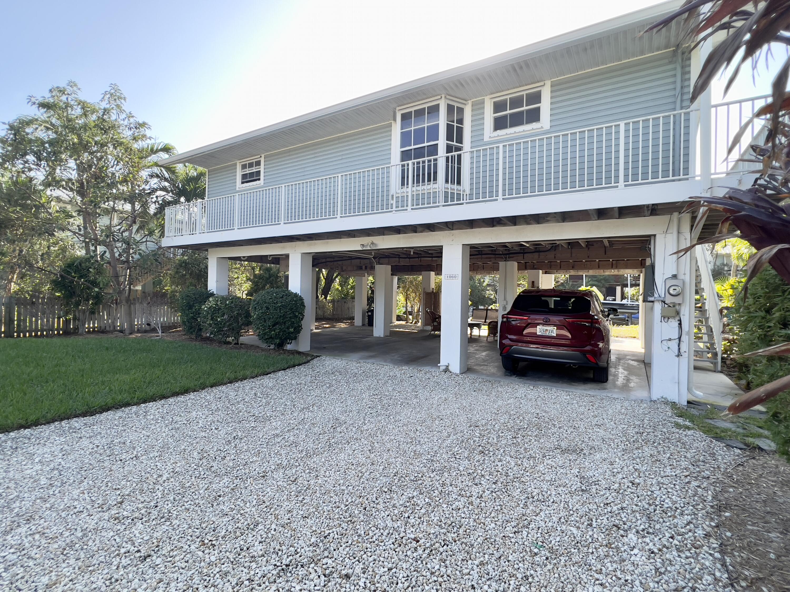 1060 Coxon Lane