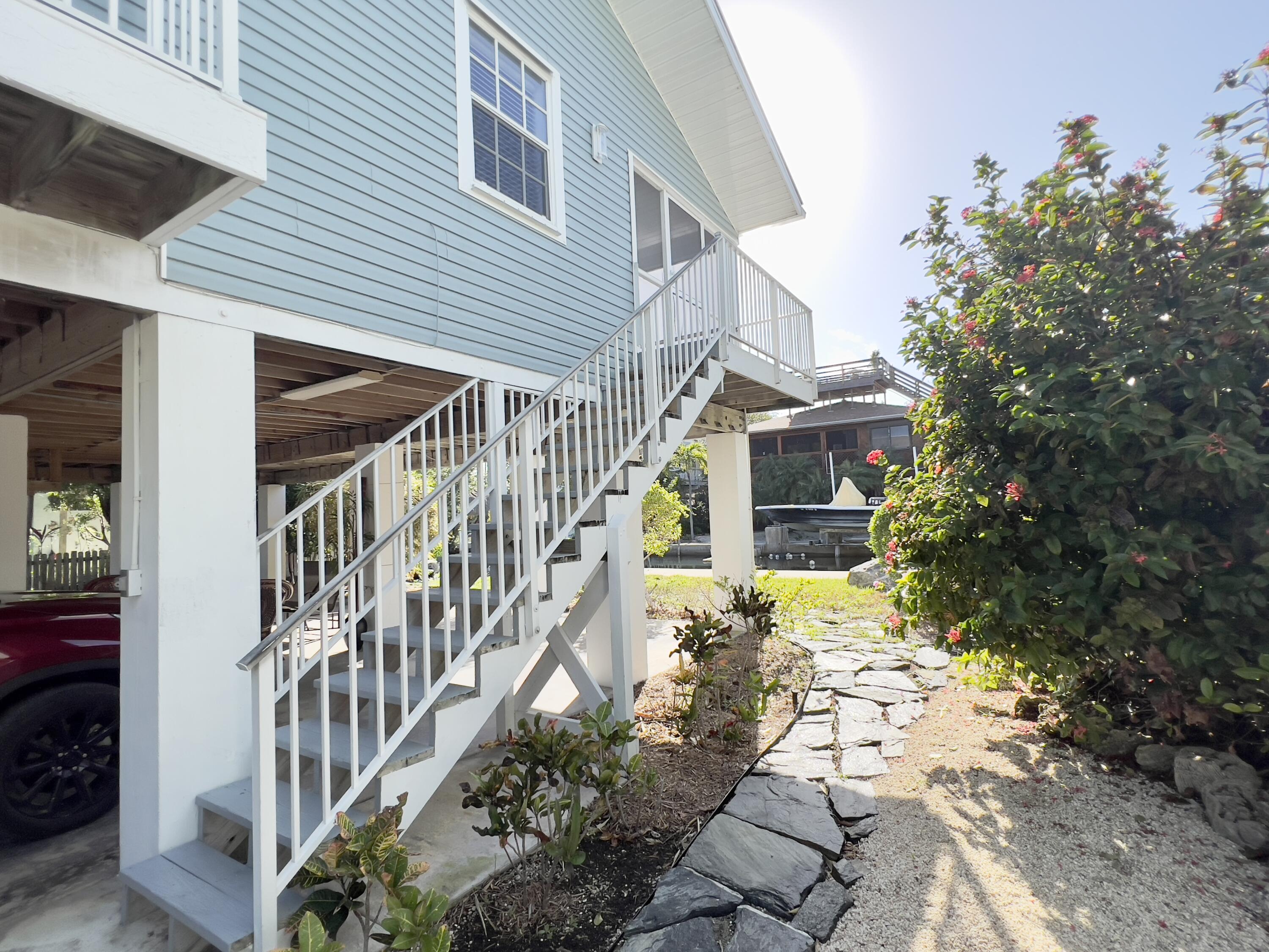 1060 Coxon Lane