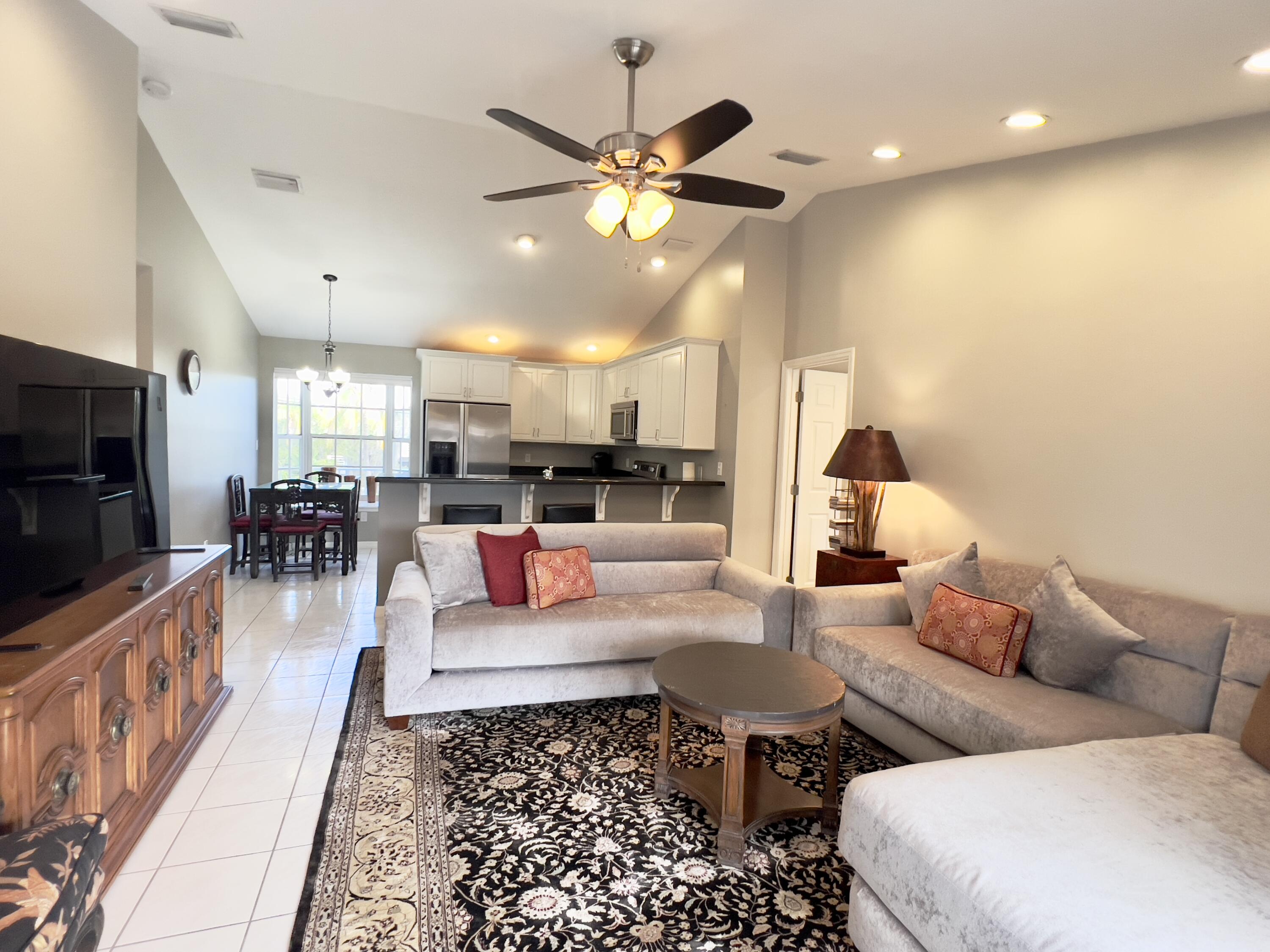 1060 Coxon Lane