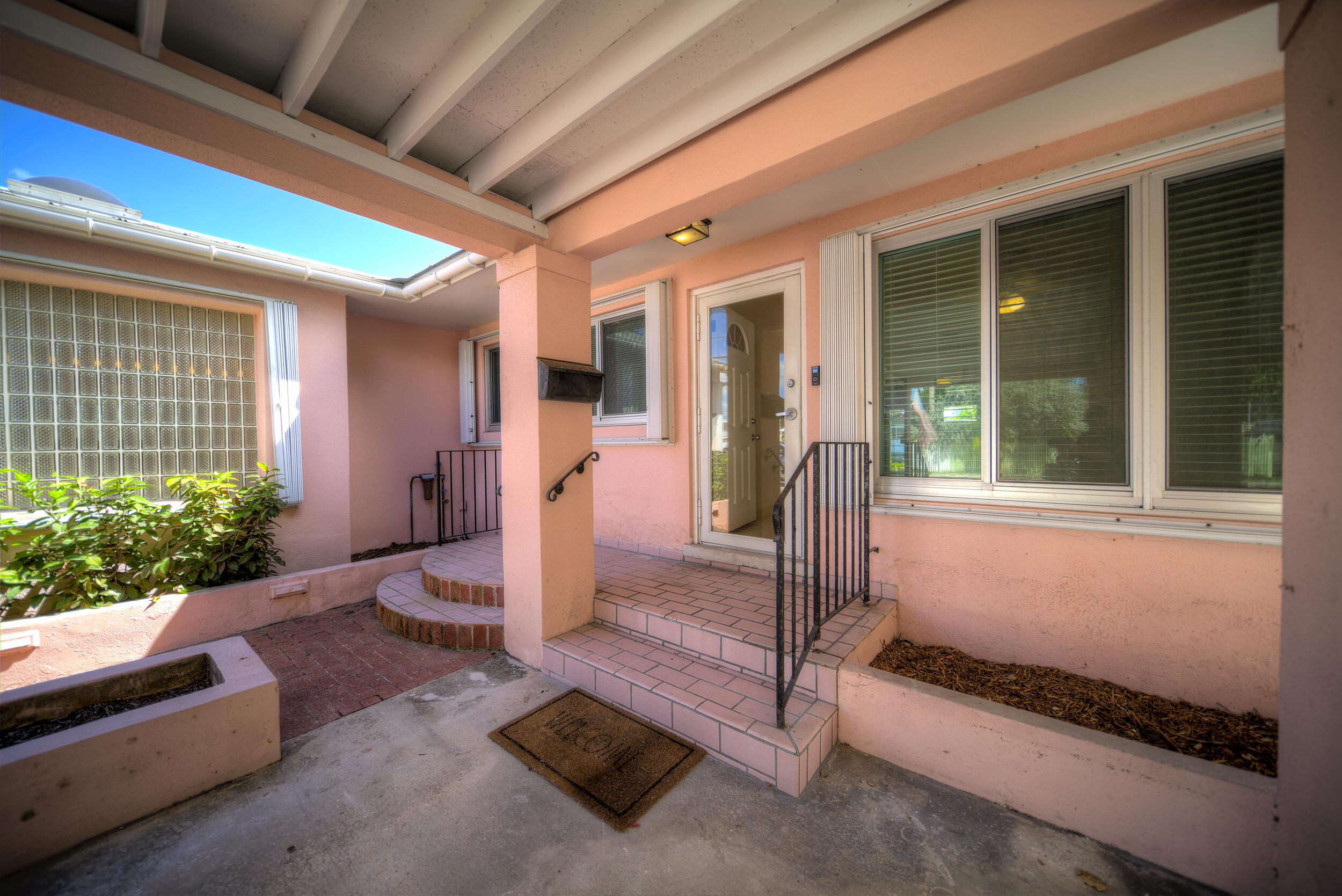 3056 Riviera Drive