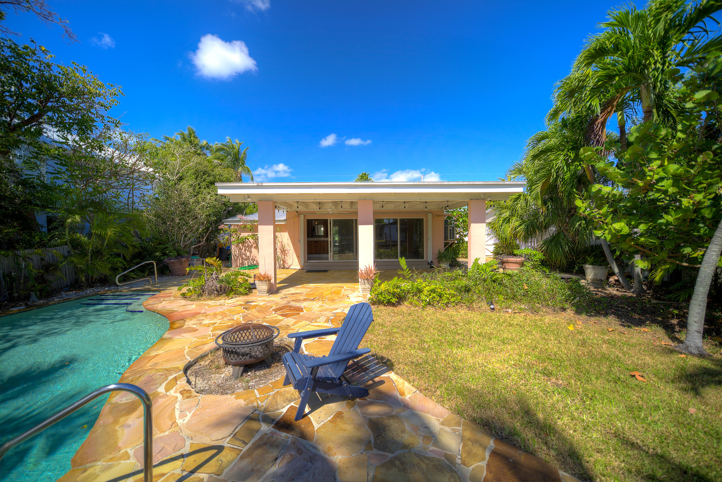 3056 Riviera Drive