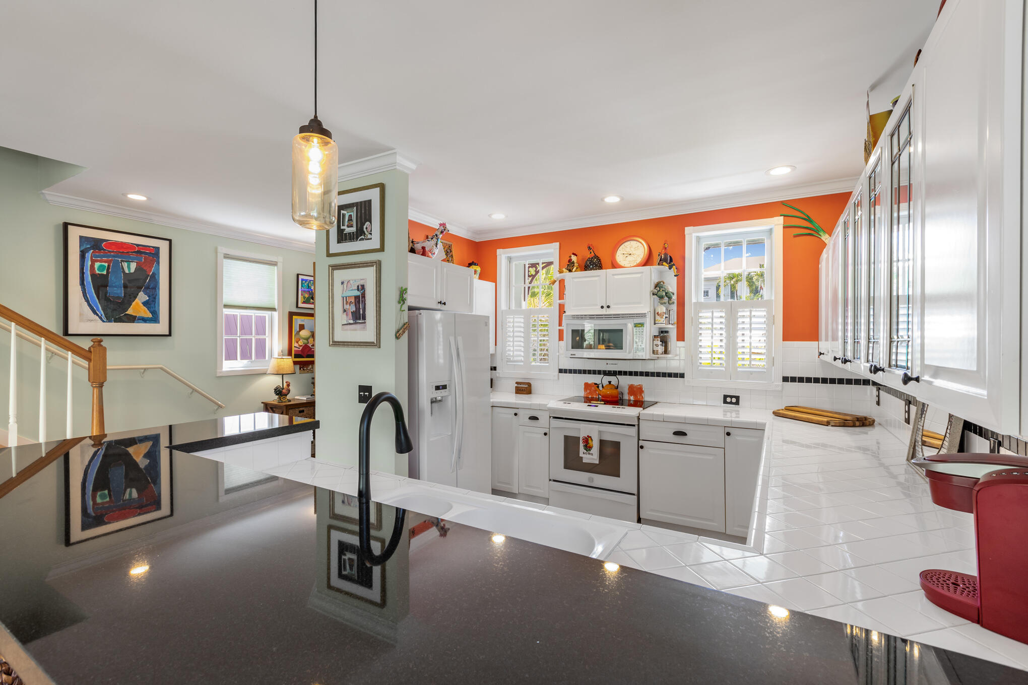 603 Angela Street Unit: 2