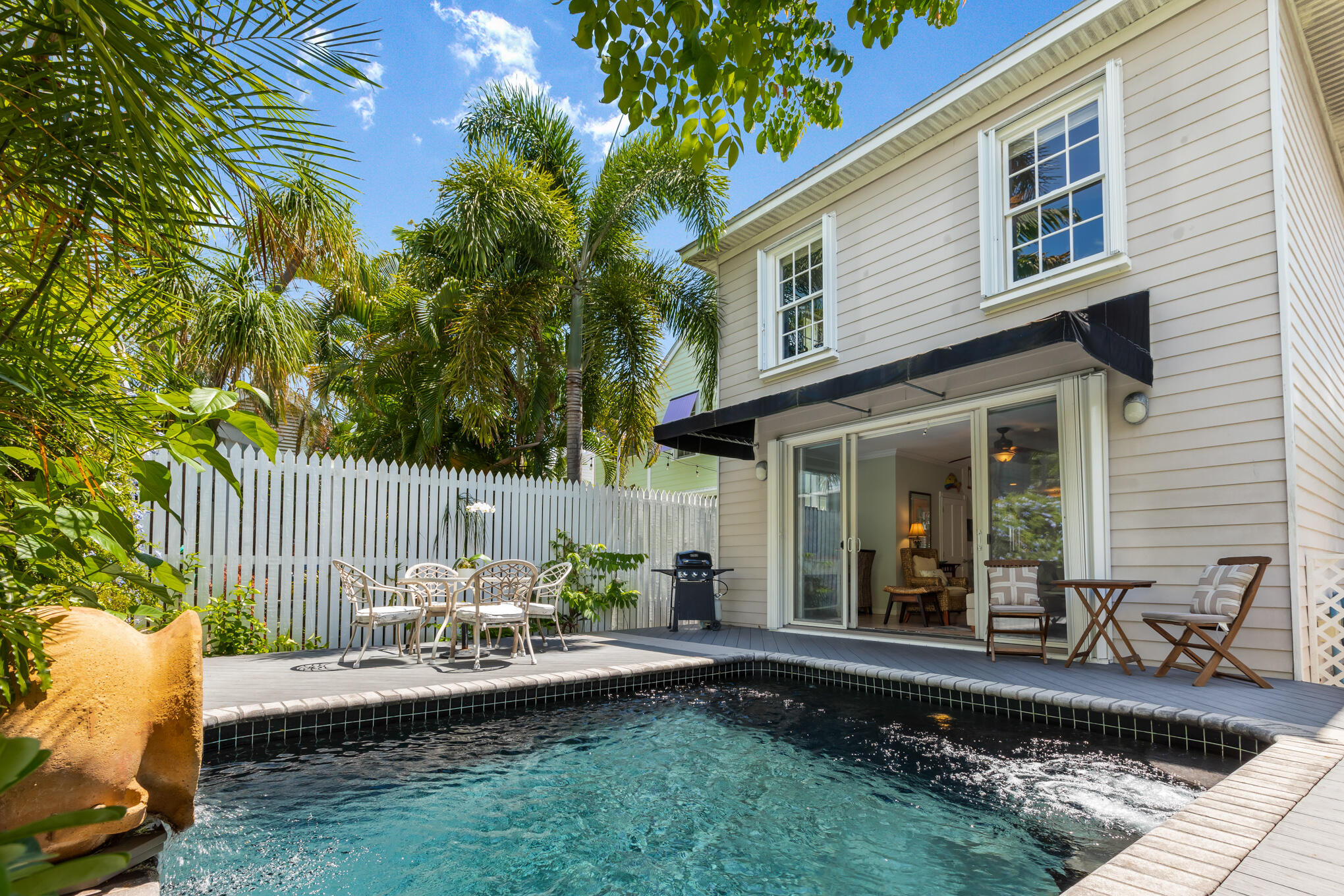 603 Angela Street Unit: 2