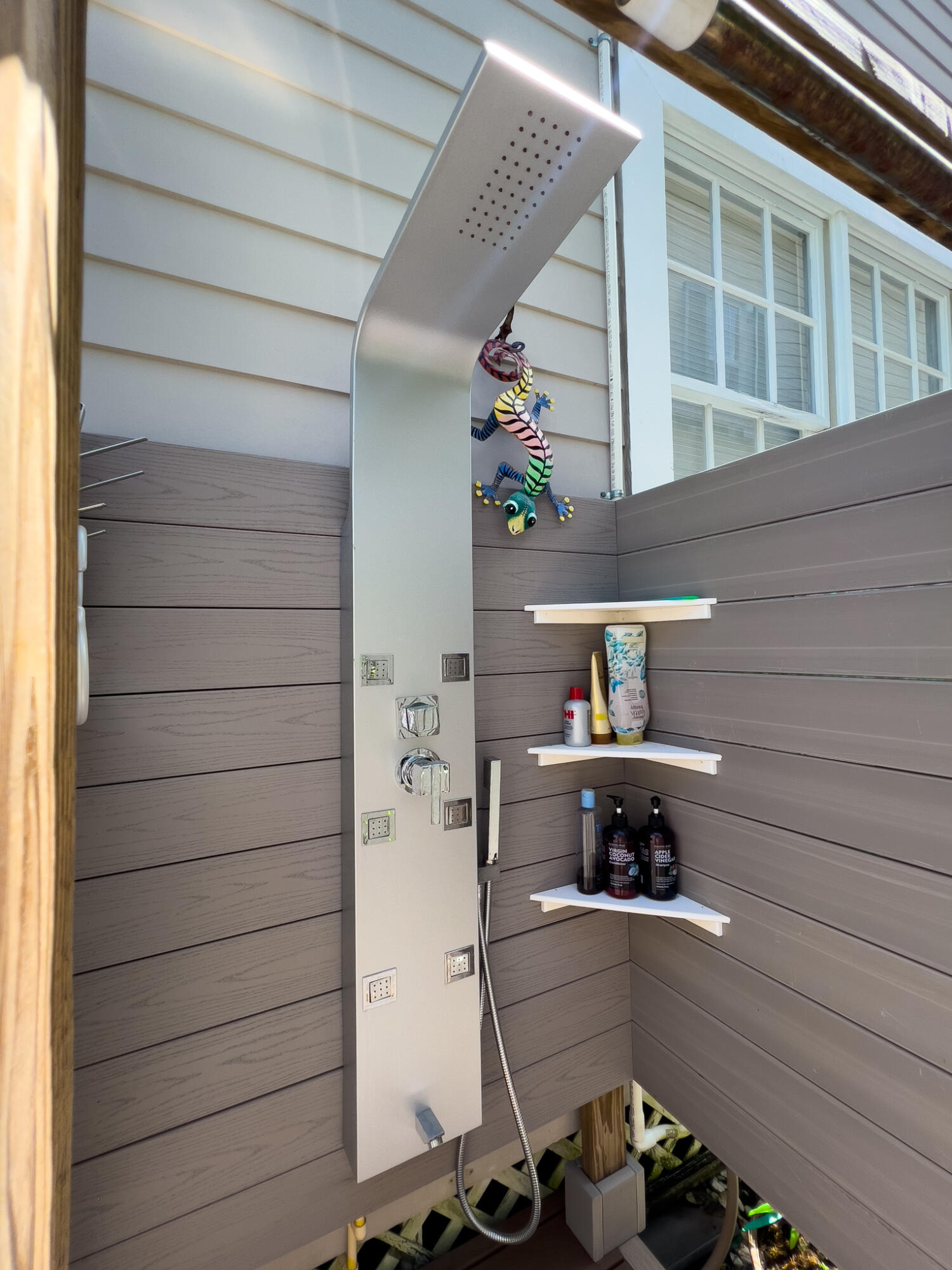 603 Angela Street Unit: 2