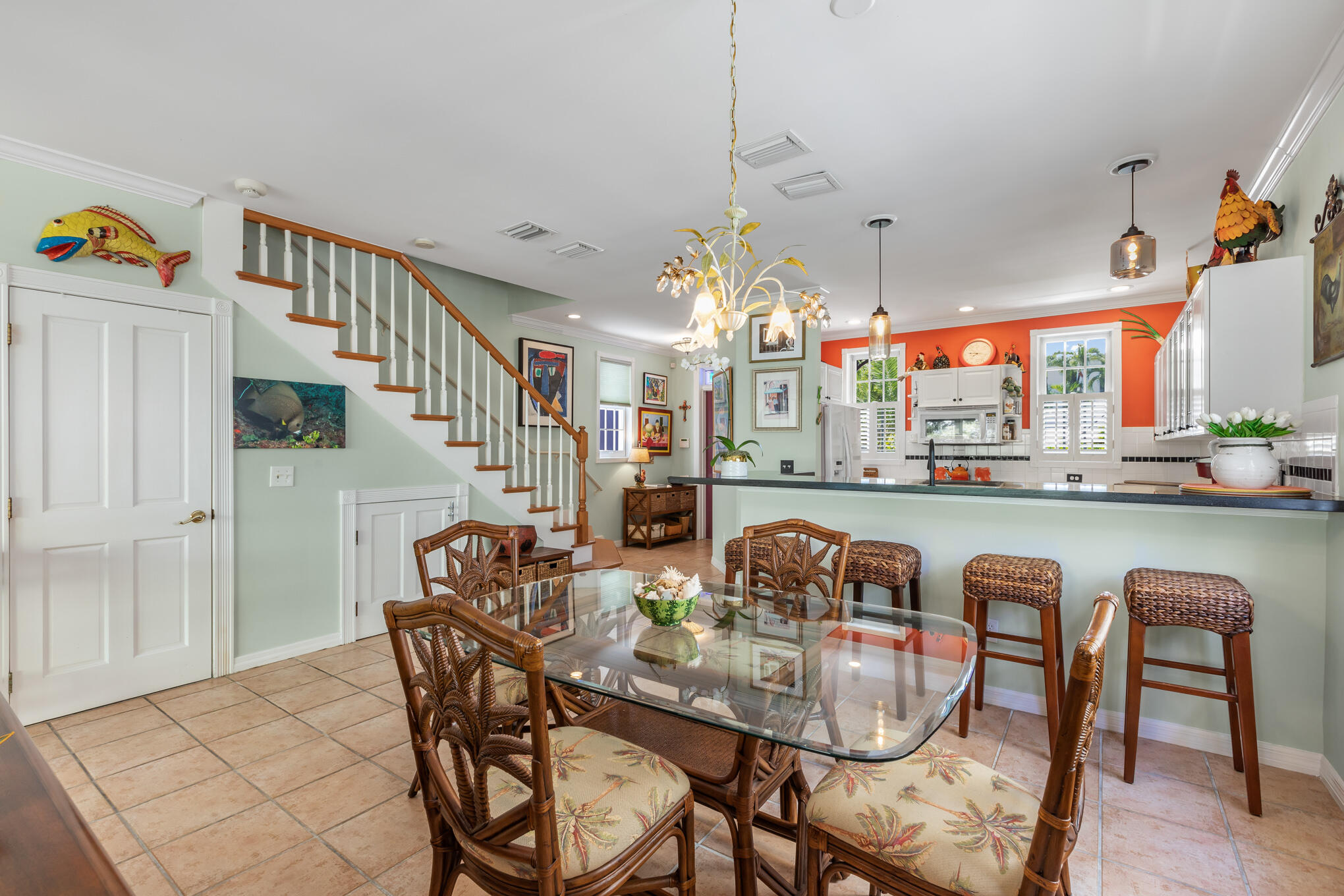 603 Angela Street Unit: 2