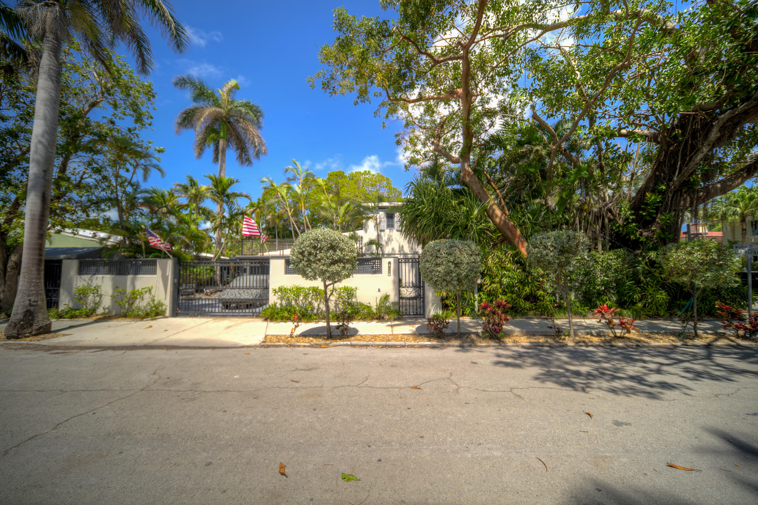 1025 Casa Marina Court