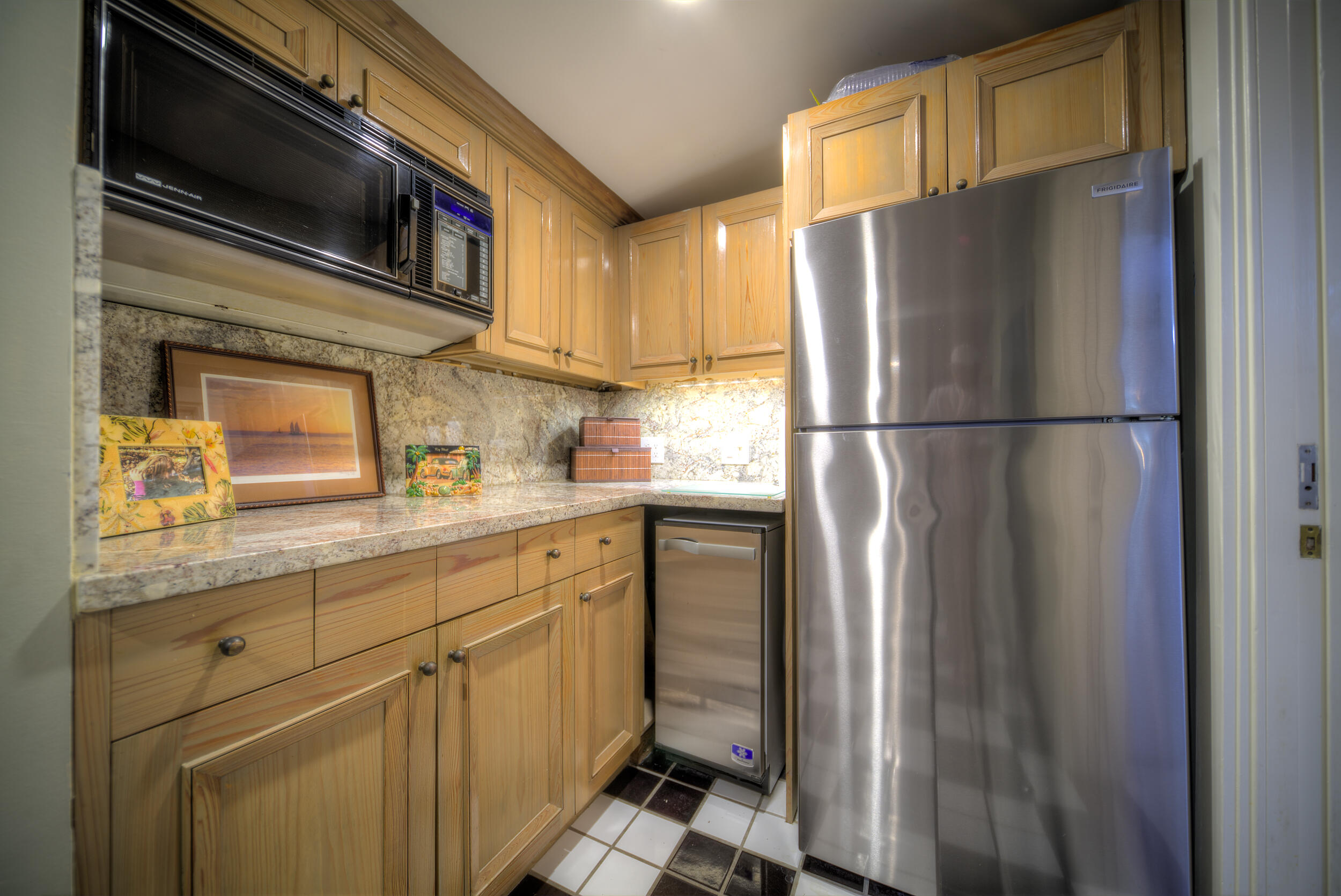 1025 Casa Marina Court