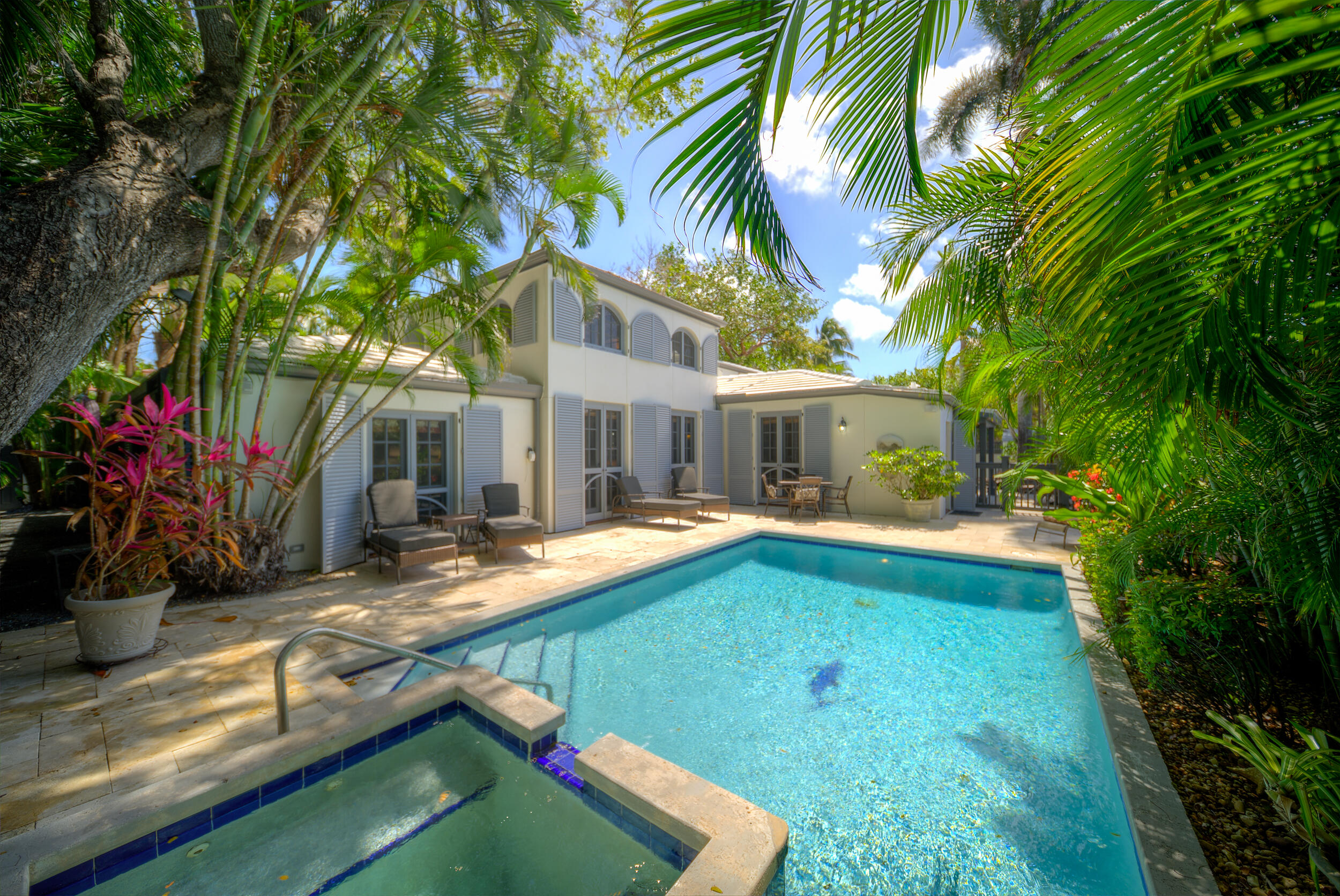 1025 Casa Marina Court