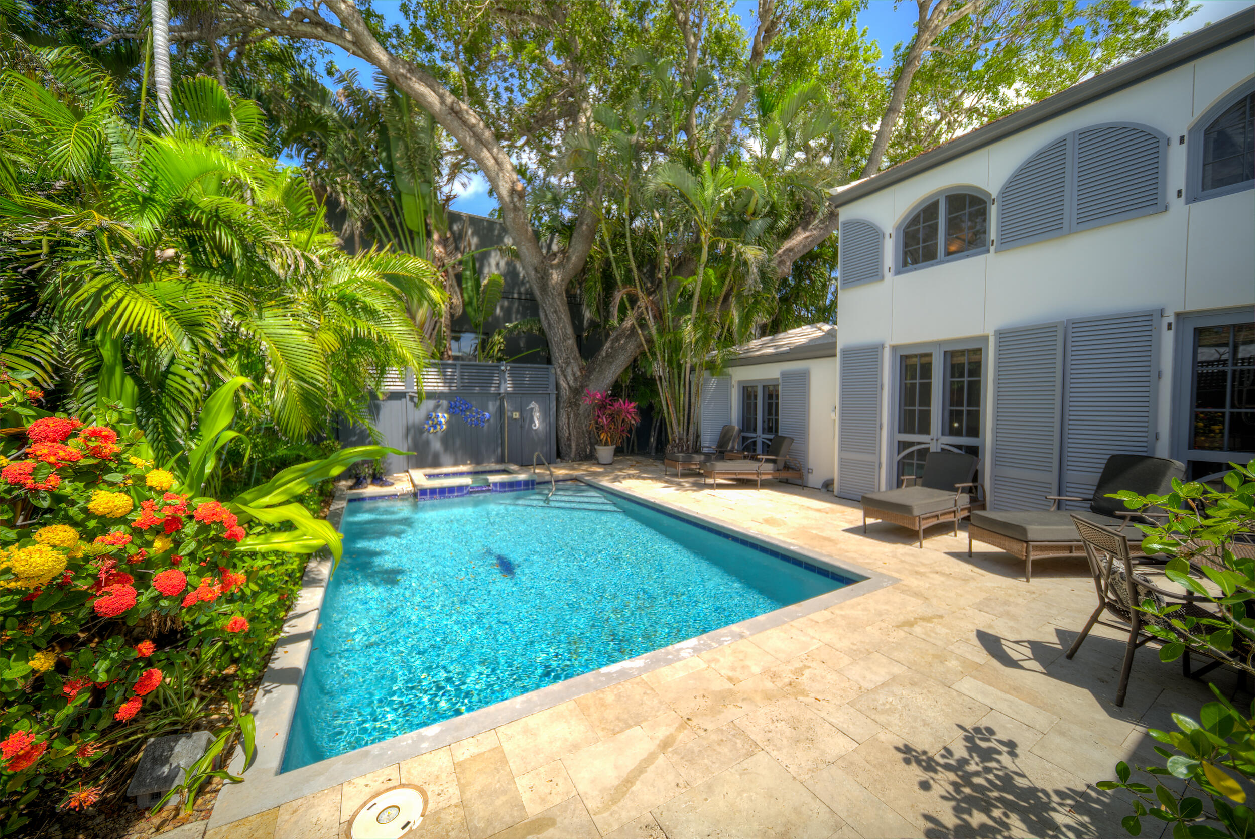 1025 Casa Marina Court