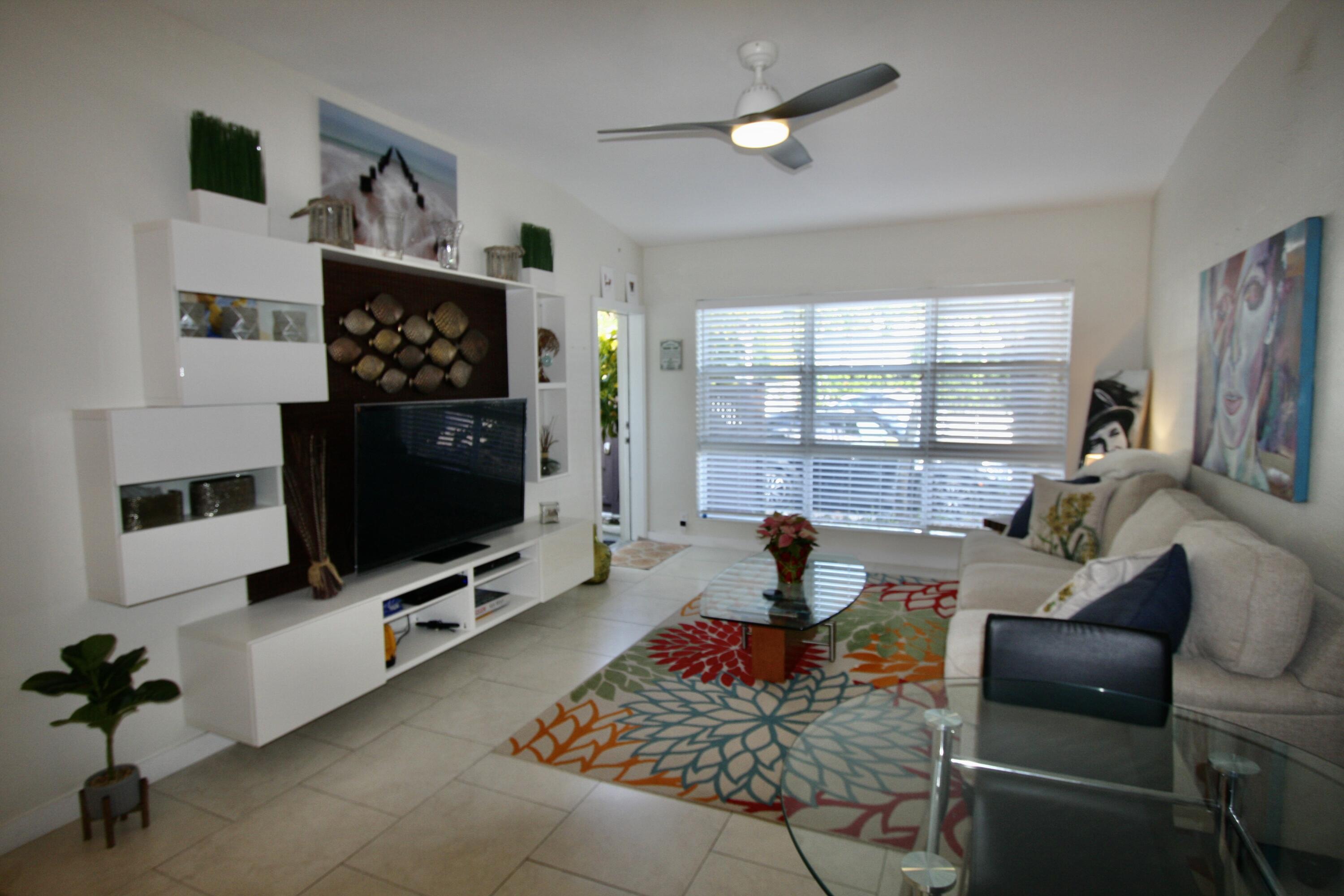 1414 3rd Street Unit: B