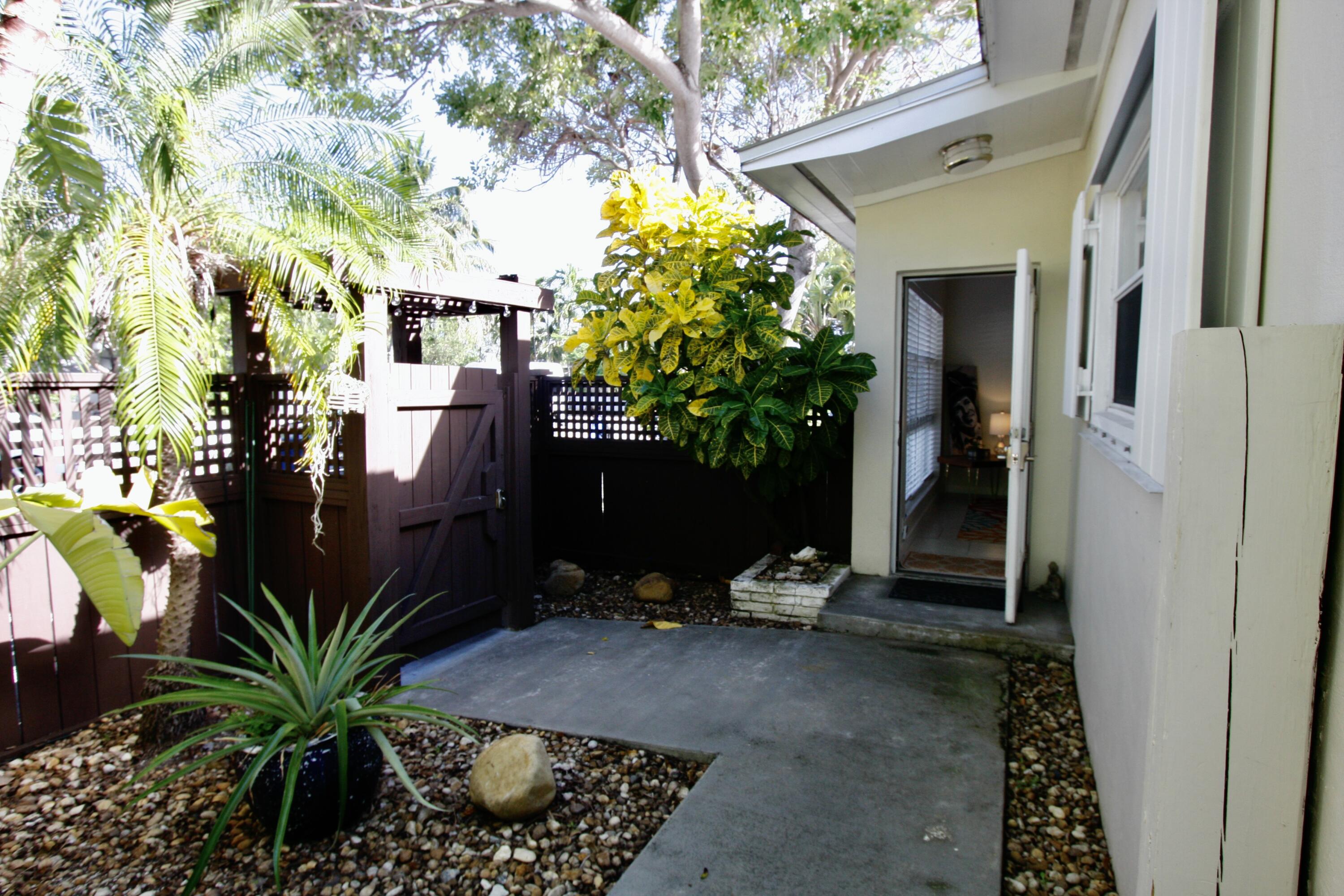 1414 3rd Street Unit: B