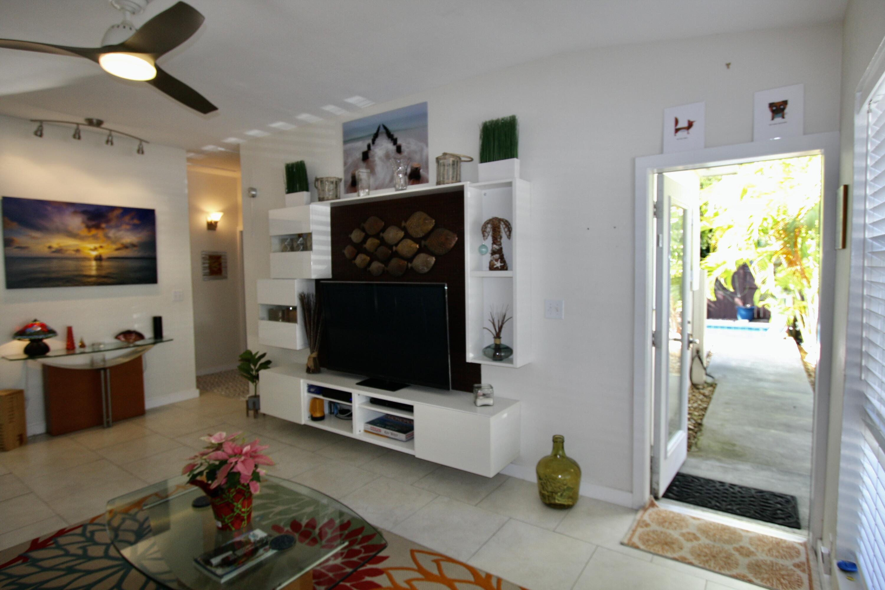 1414 3rd Street Unit: B