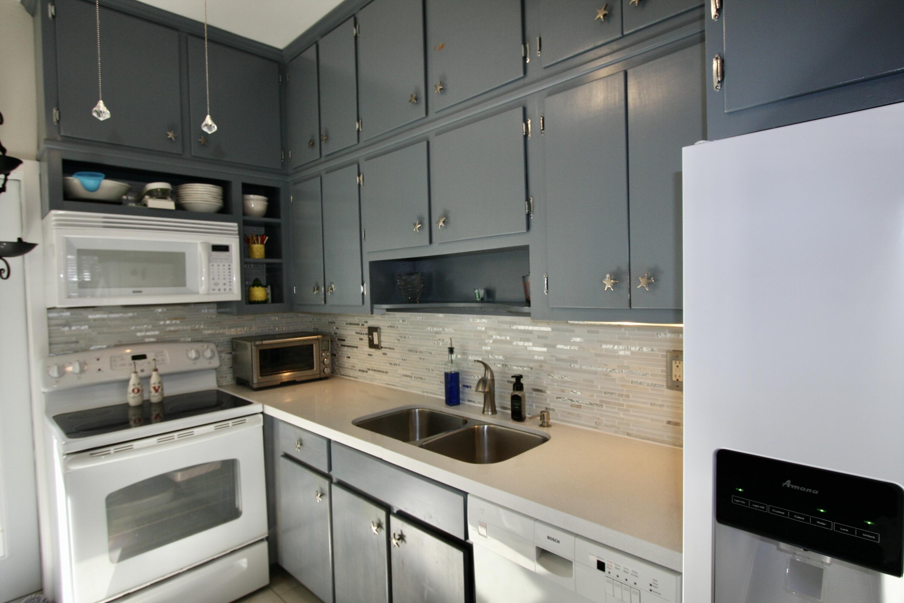 1414 3rd Street Unit: B