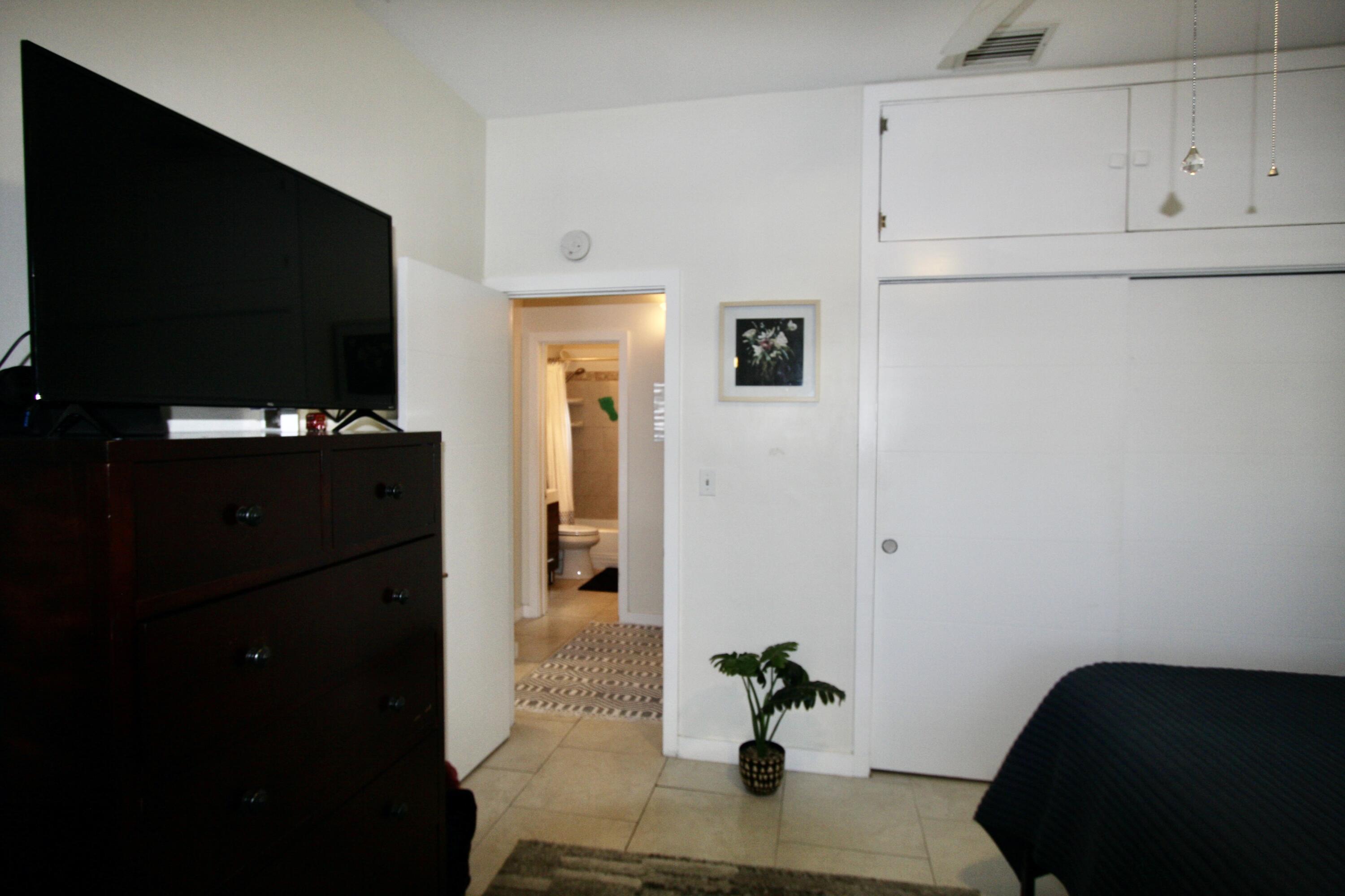 1414 3rd Street Unit: B